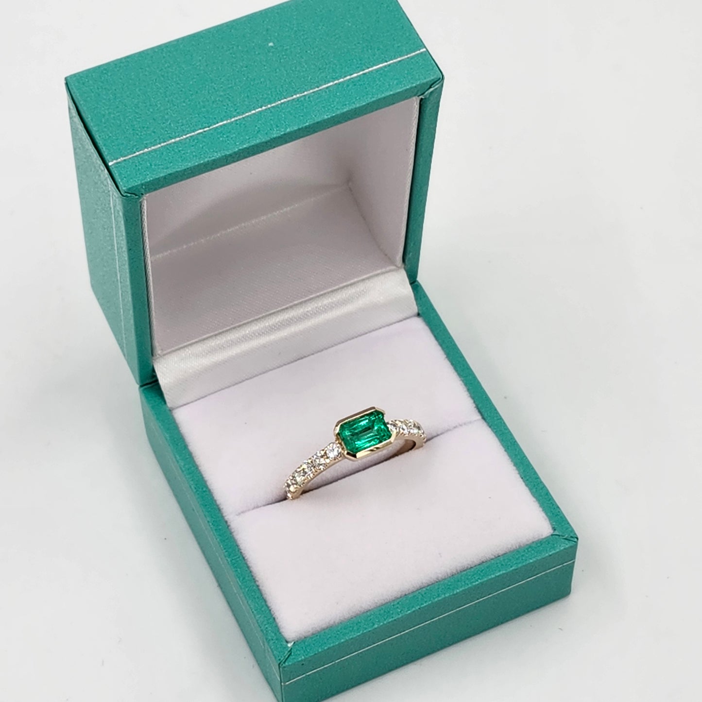 Natural Emerald Ring with Natural Diamonds/0.85ct Emerald Engagement Ring /May Birthstone Ring/Green Emerald Engagement Ring /Gift for her