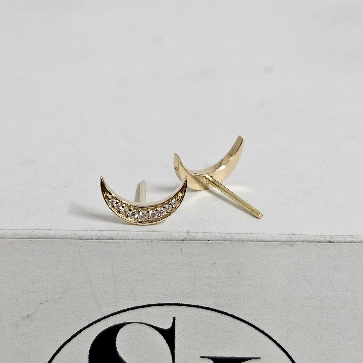 14k Diamond Crescent Moon Earring/14k Half Moon Earring/Real Diamond Small Crescent Stud/14K 18K Gold Earring/Single or Pair/Gifts for Her