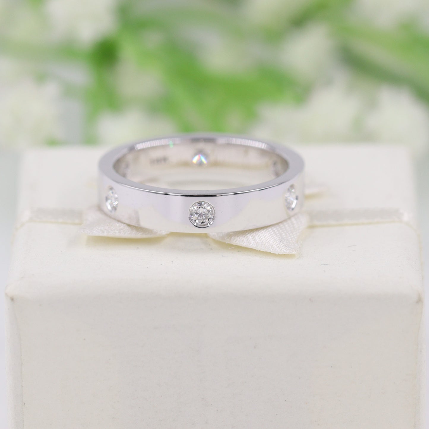 14k Gold 4mm Flat Diamonds Band/ Wedding Band/ Full Diamond Band/ Unisex Men's Women's Wedding Ring/ Simple Diamond Band