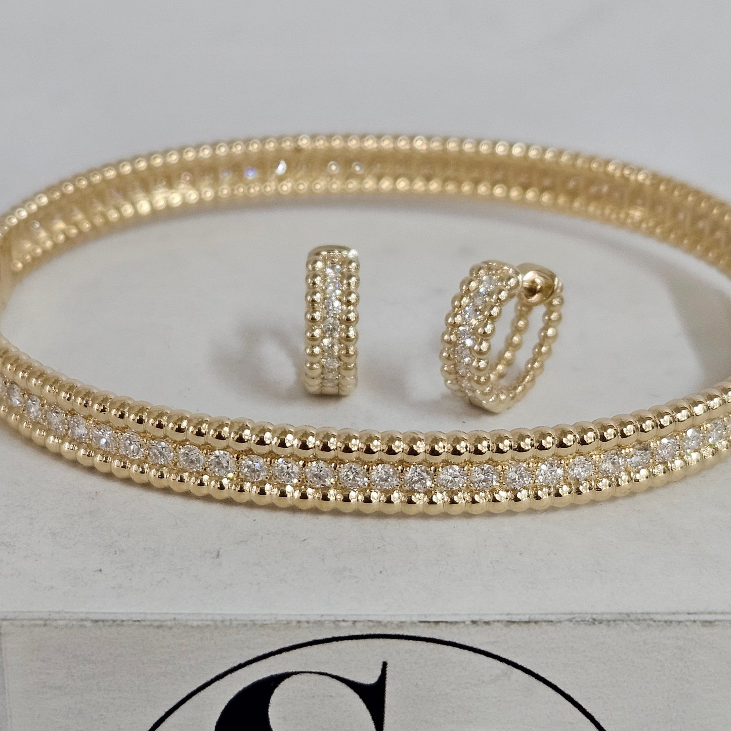 18K gold Diamond 1 Row Full-Eternity Bead Bracelet