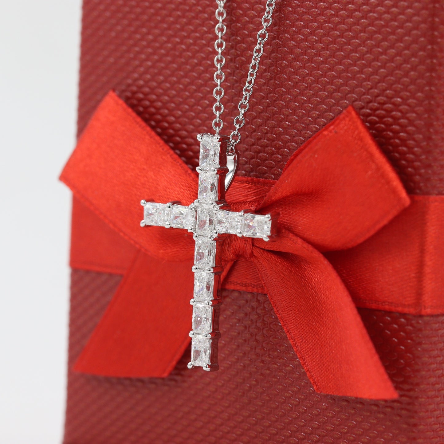 Lab Diamond Radiant Cut Diamond Men Cross Pendant/14K gold Radiant Cut Women Cross Necklace/Diamond Cross Pendant/Anniversary Gift