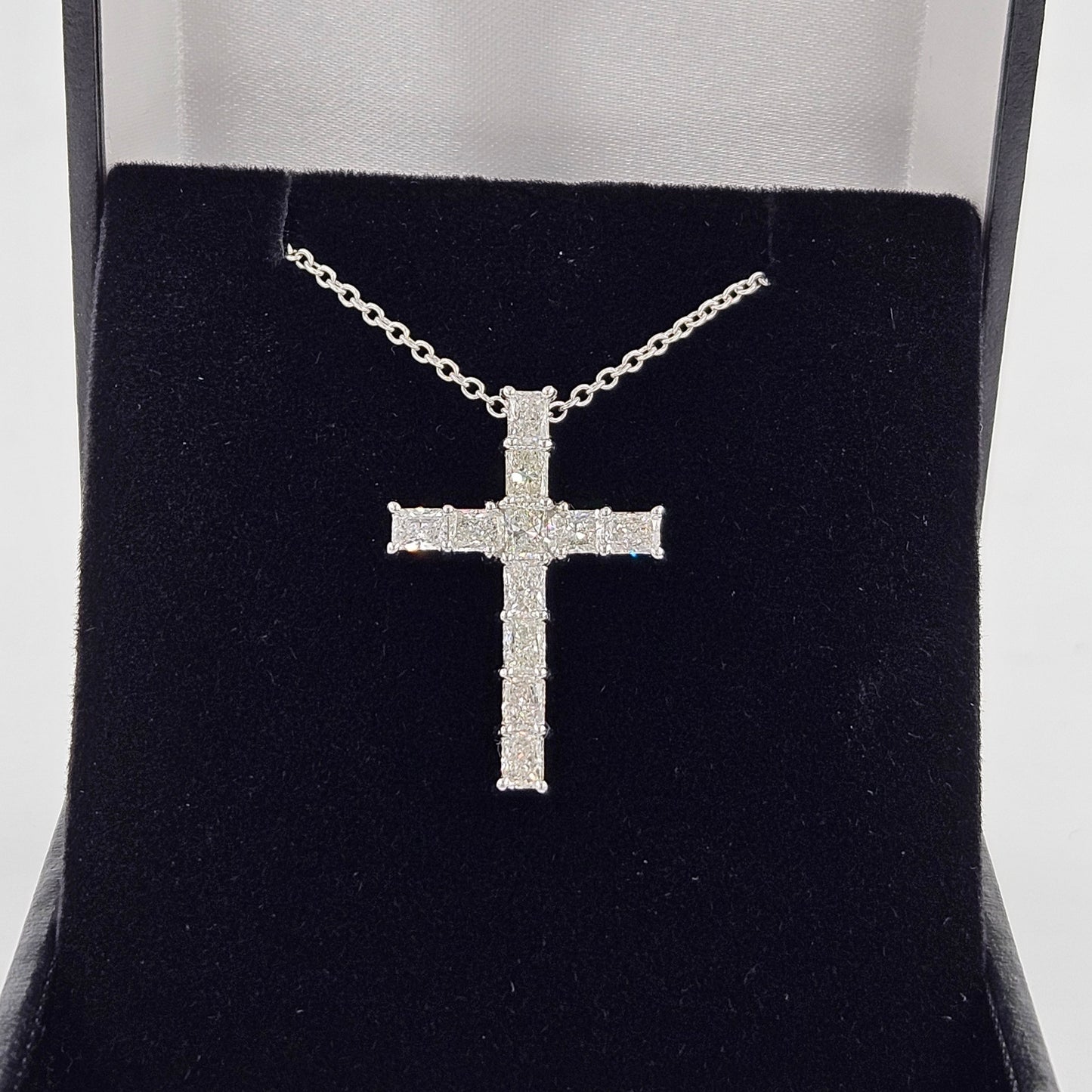 Lab Diamond Radiant Cut Diamond Men Cross Pendant/14K gold Radiant Cut Women Cross Necklace/Diamond Cross Pendant/Anniversary Gift