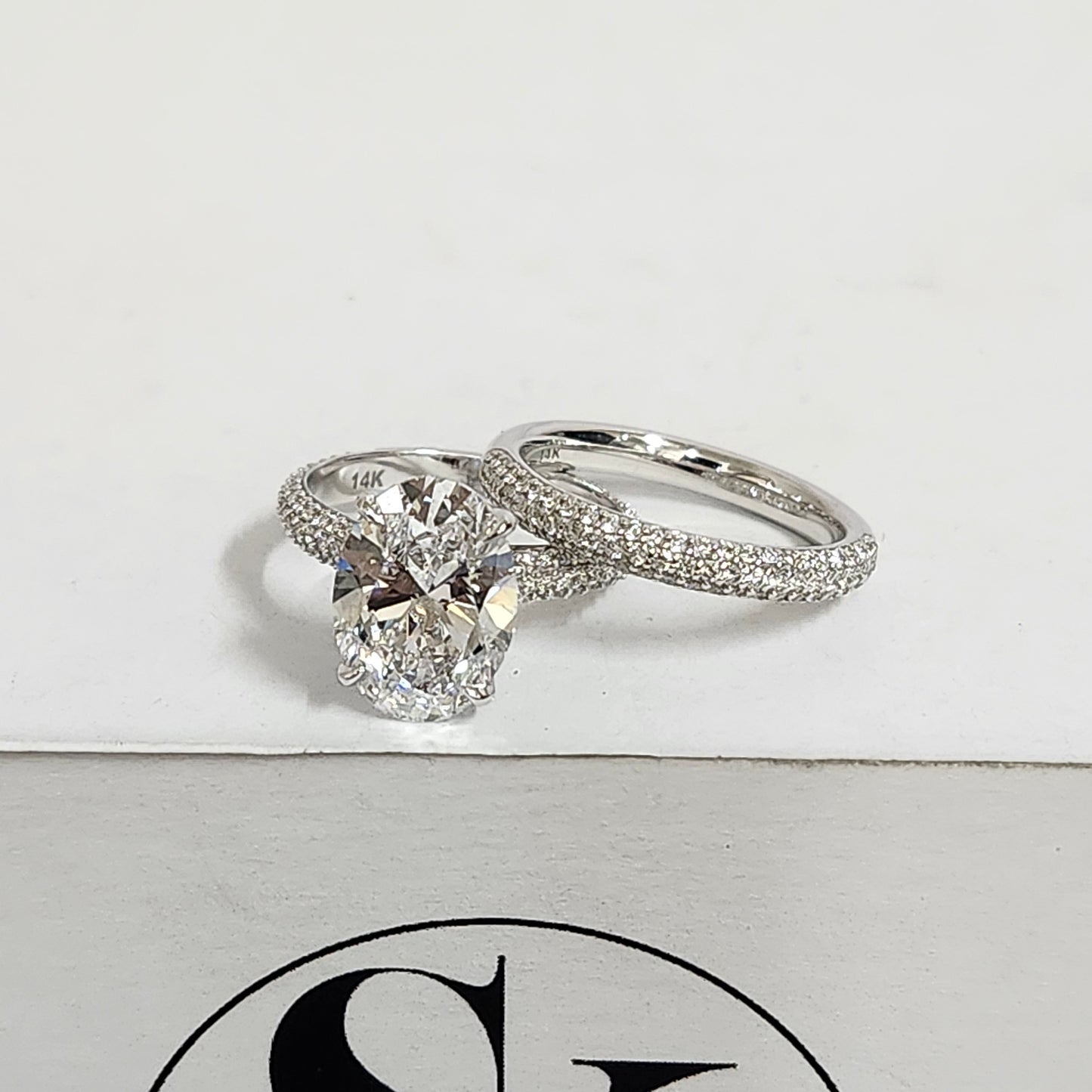 3ct Oval Lab Diamond Engagement Ring/18K gold 3 Row 2.6mm Width IGI Certified 3ct Center Lab Diamond Stackable Ring/Anniversary ring