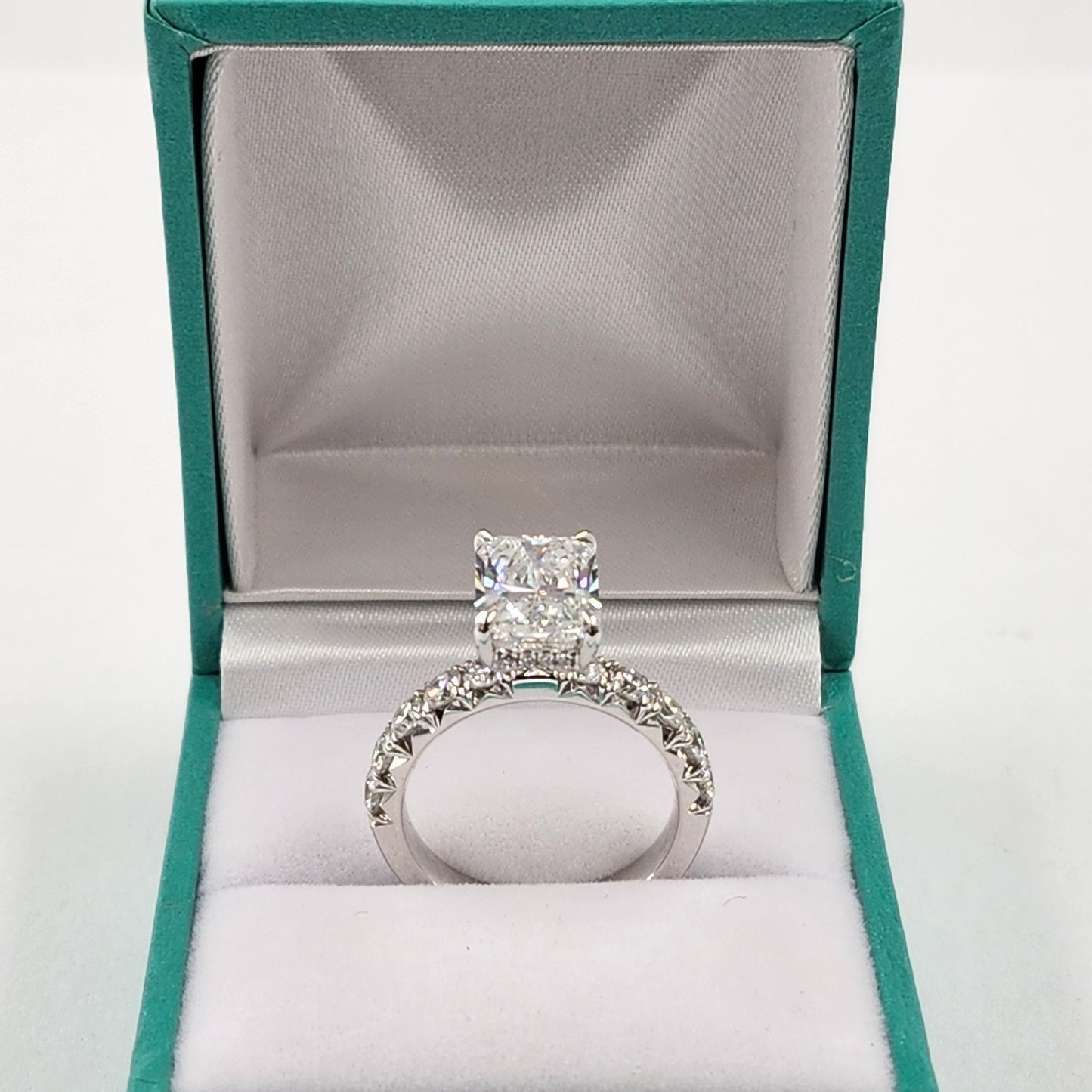 3ct IGI Certified Radiant Cut Lab diamond Ring/14K ,18K gold French Pave Diamond Engagement Ring/Stackable diamond Ring/Anniversary gift