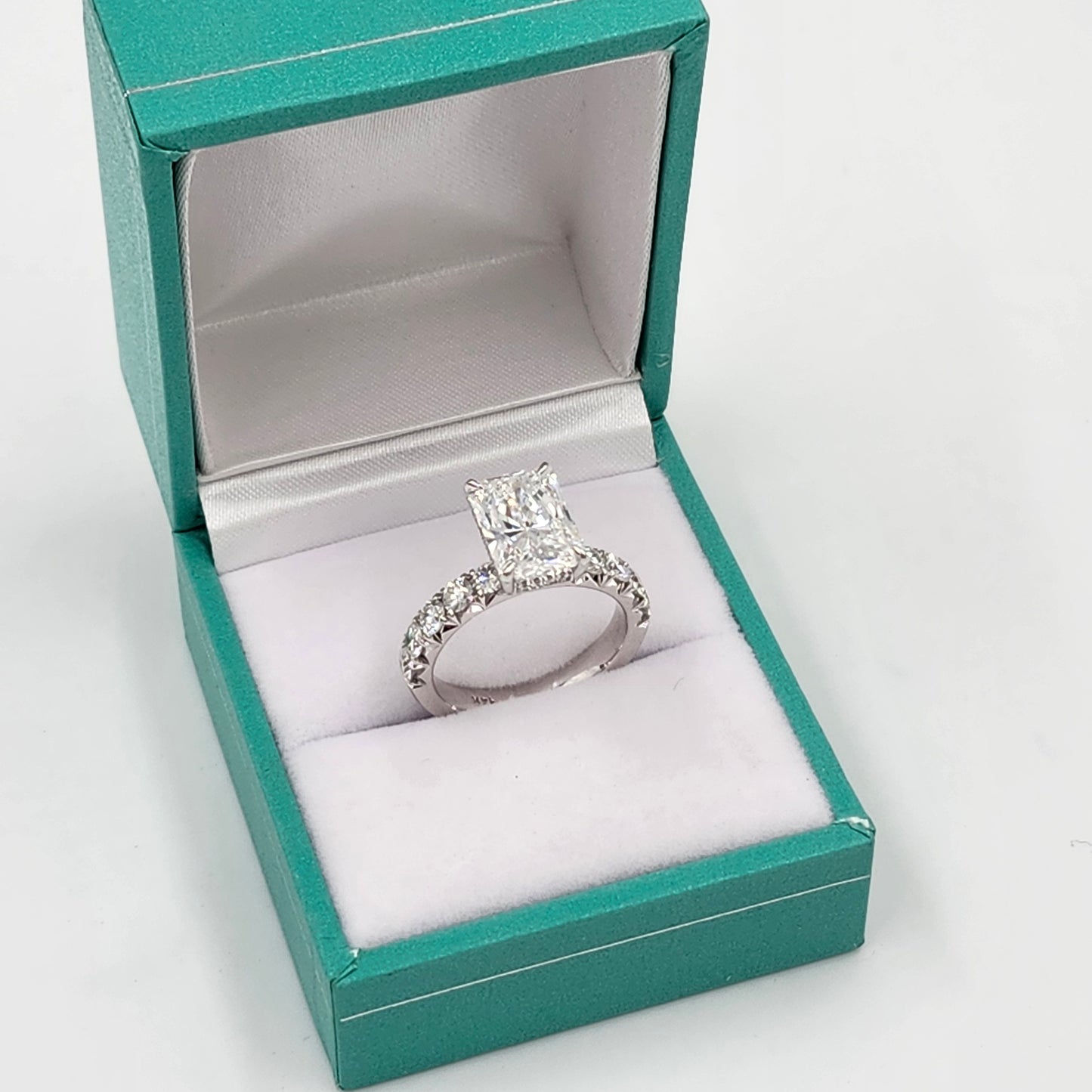 3ct IGI Certified Radiant Cut Lab diamond Ring/14K ,18K gold French Pave Diamond Engagement Ring/Stackable diamond Ring/Anniversary gift