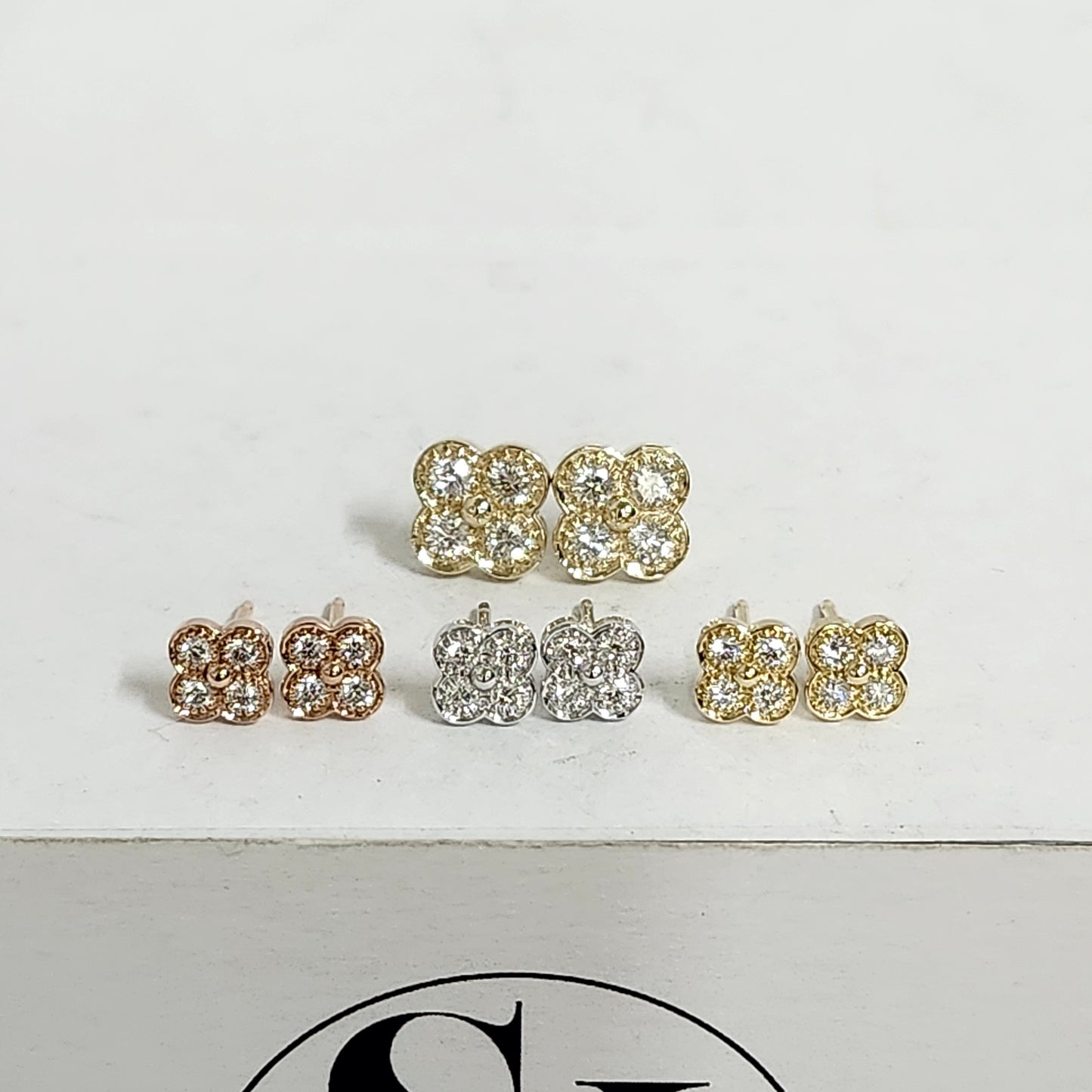 Natural Diamond Clover Earrings/14K ,18K gold 6.9mm Clover Classic Dainty Cluster Stud Earrings/Diamond Stud Earrings/ Anniversary Gift