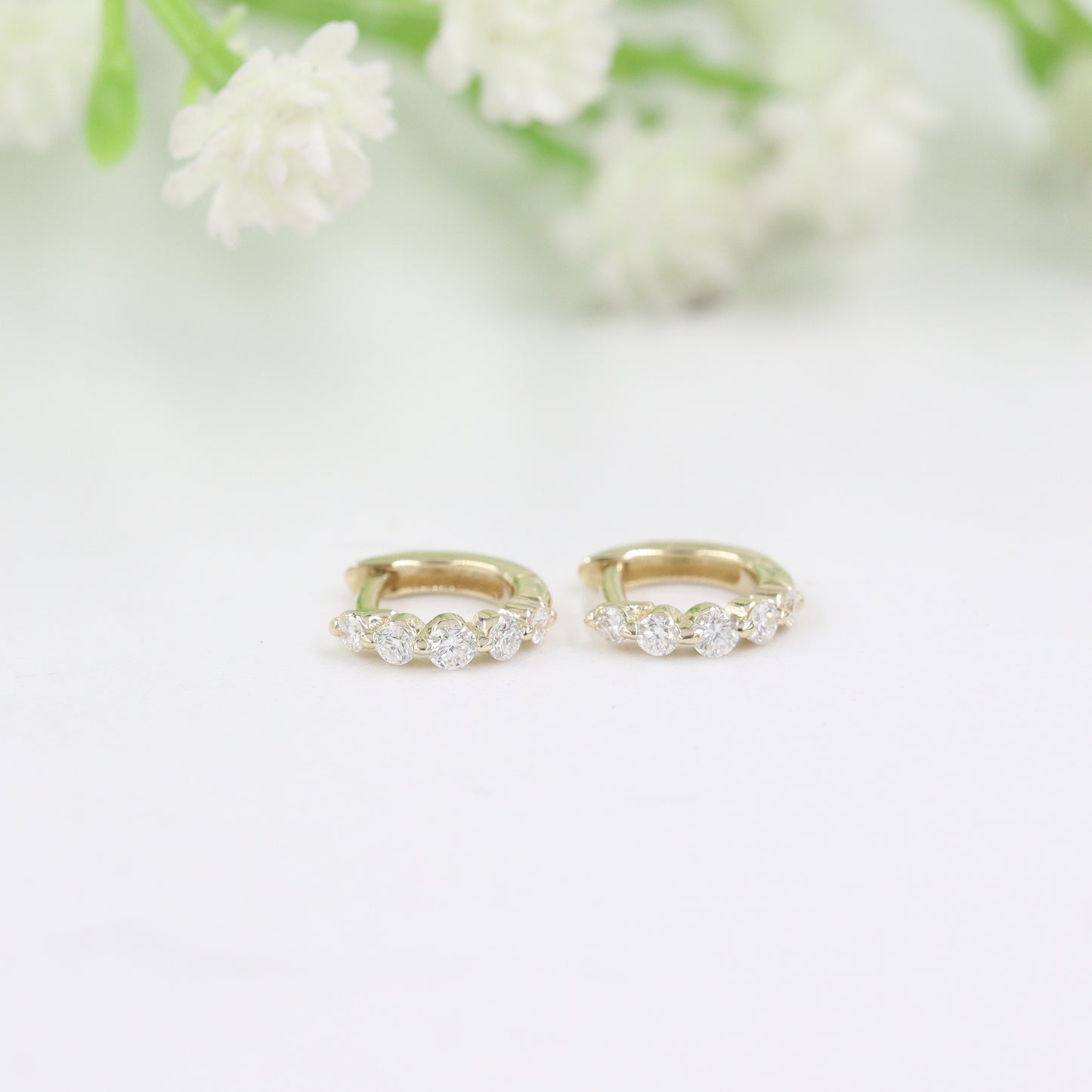 Single Prong Mini hoop earring/Small Cartilage Hoop earring/9mm Diamond Hoop Earring/Handmade Natural Diamond Earring/Anniversary gift