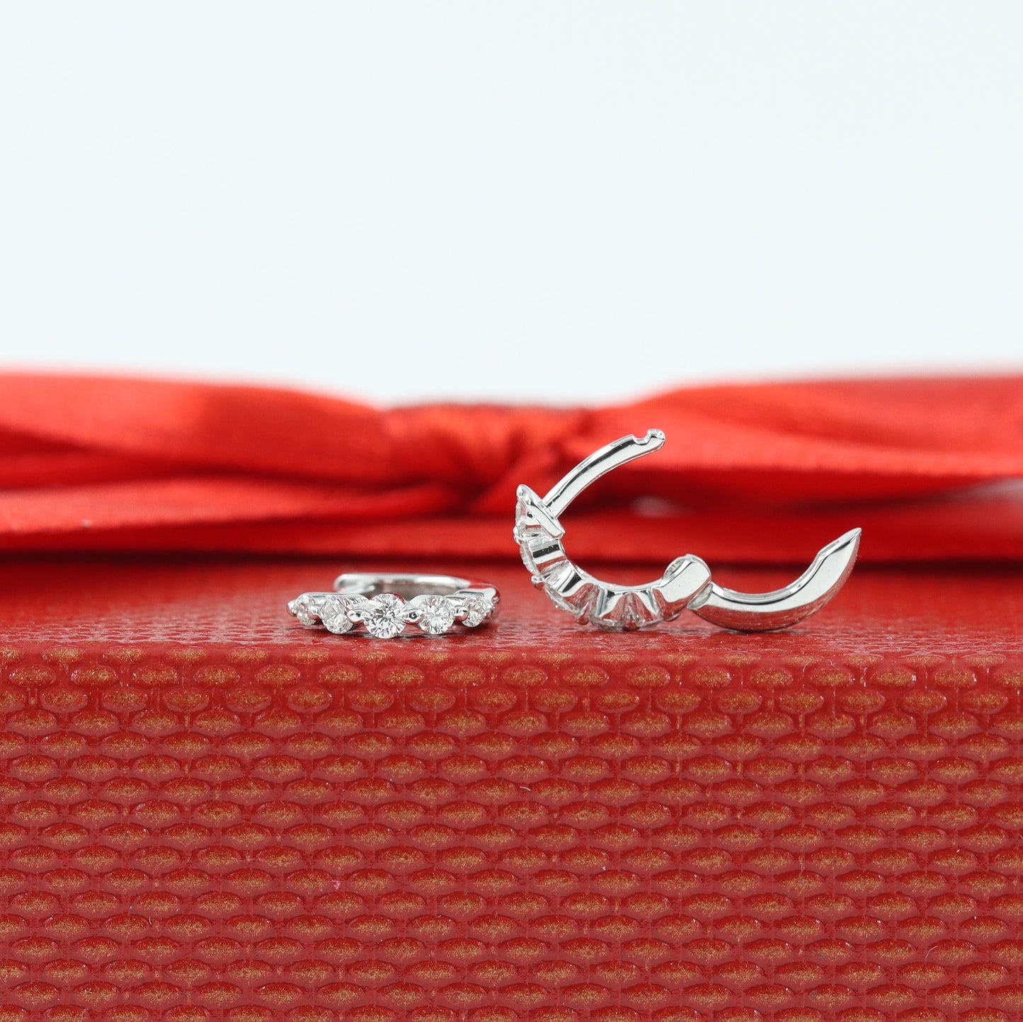 Single Prong Mini hoop earring/9mm Diamond Hoop Earring/Handmade Diamond Earring/Huggie Hoop Earring/Cartilage Hoop earring/Anniversary gift