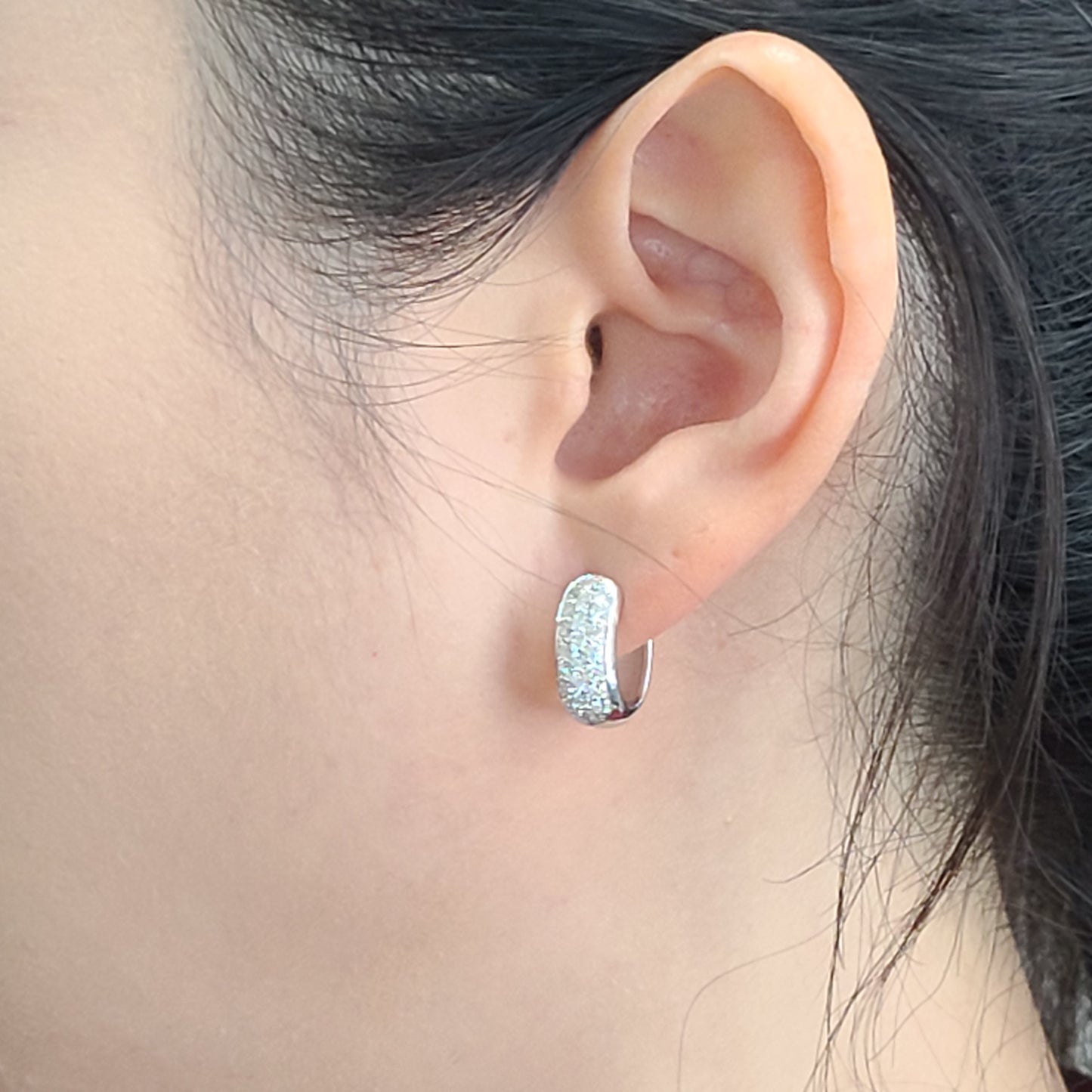 Diameter 15.5mm Diamond Huggies/ 14k Gold Diamond Huggie Hoops/ 6.5mmWidth Hoop Earrings/ Anniversary gift/ Gift for her