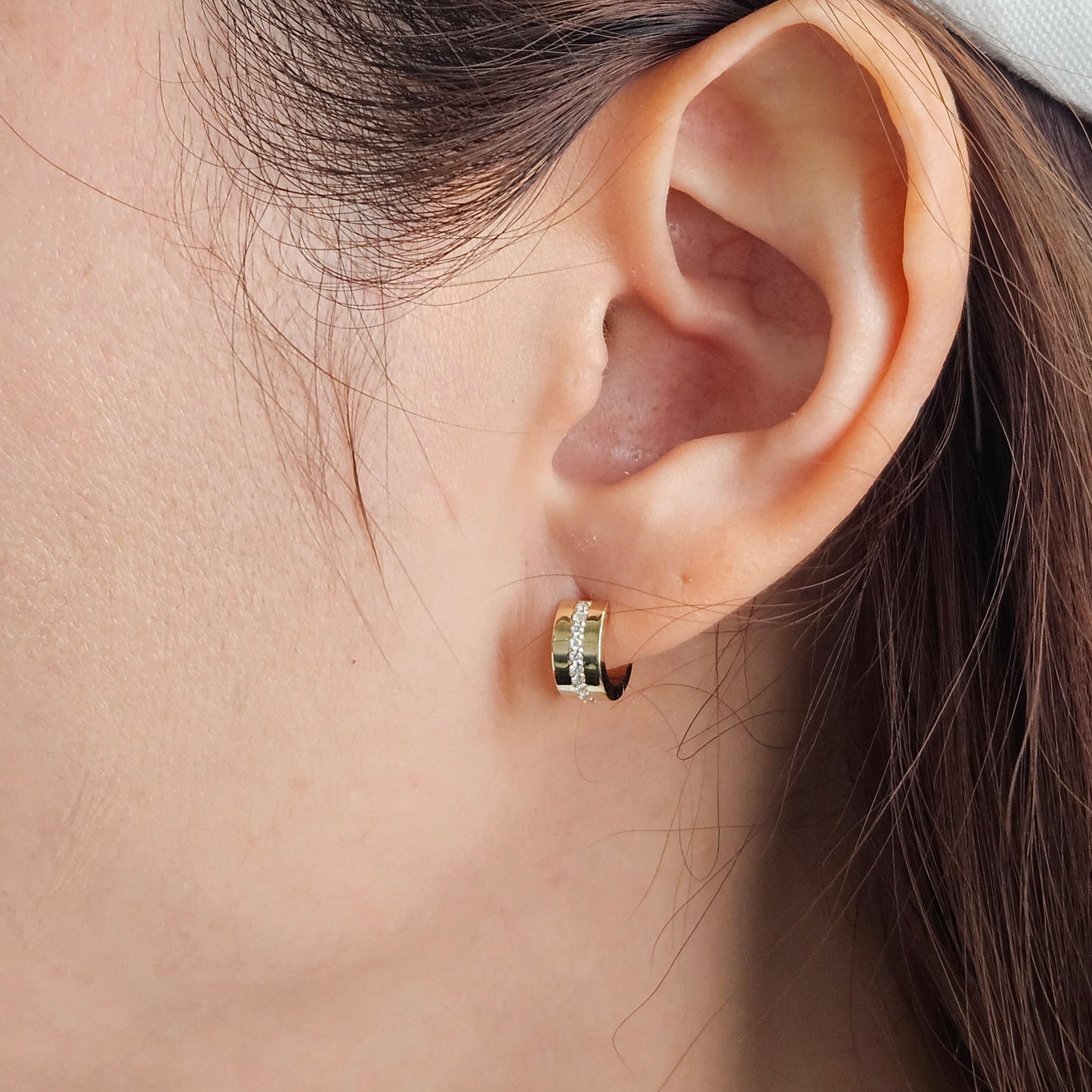 Diameter 10mm Diamond Earrings/4.5mm Width Hoop Earrings/ Diamond Huggies / 14k Gold Diamond Huggie Hoops/ Anniversary gift