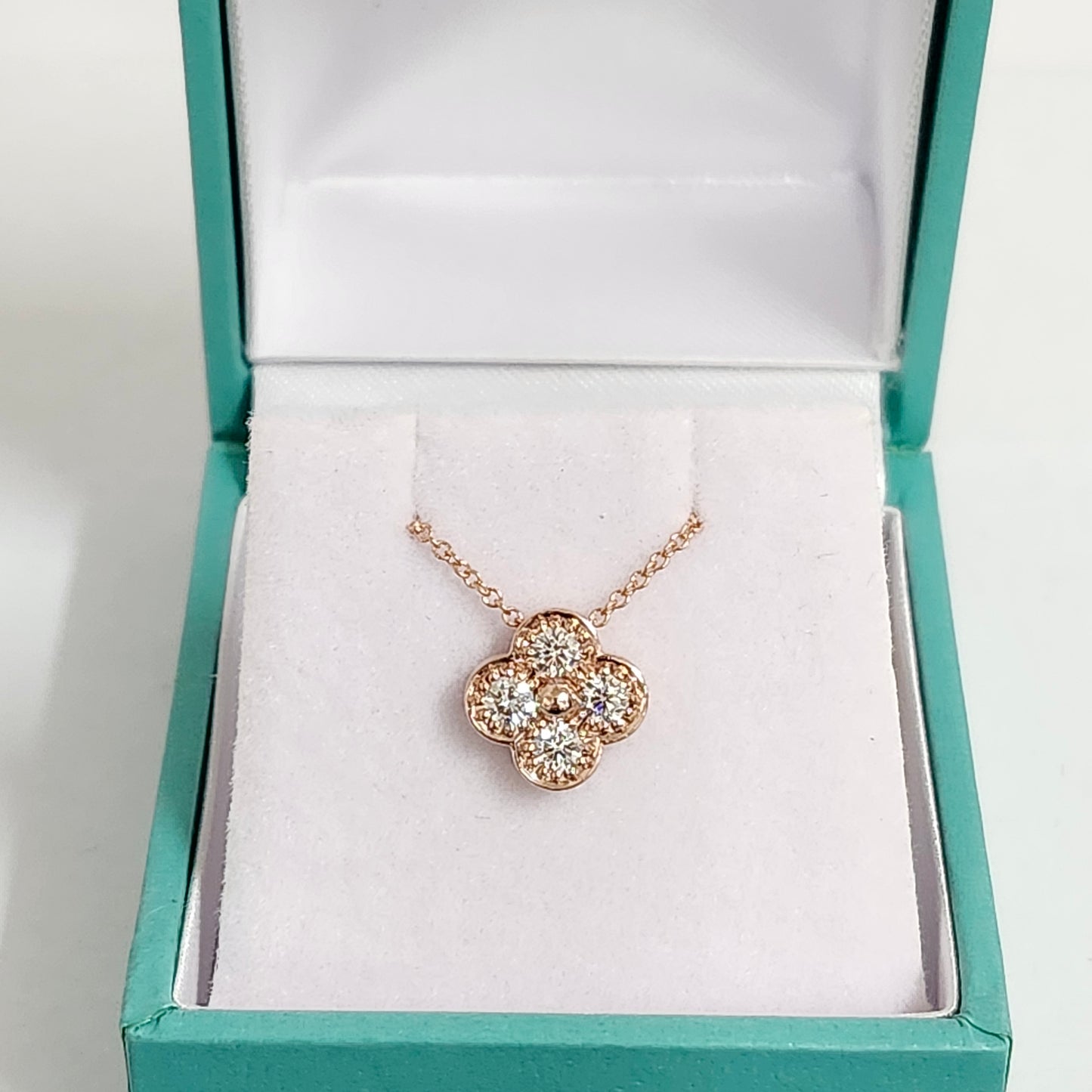 Natural Diamond Clover Pendant/Small Clover Charm Necklace/Diamond Necklace/Solid 14K and 18K Gold/Diamond Cluster Necklace/Anniversary Gift