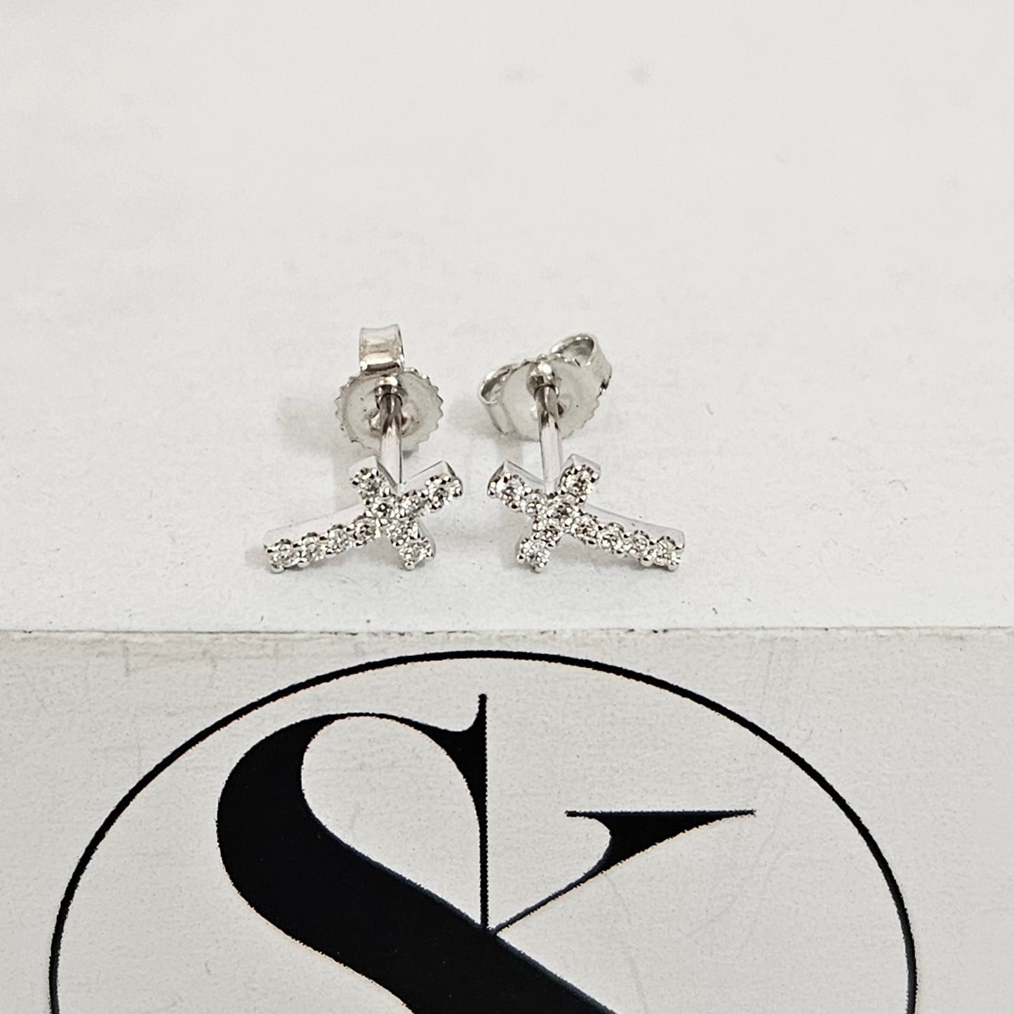 Natural Diamond Small Cross Earrings/14k gold Diamond Cross Earring/Tiny Cross Earring/ Diamond Cross Stud Dainty Earrings/Gifts for her