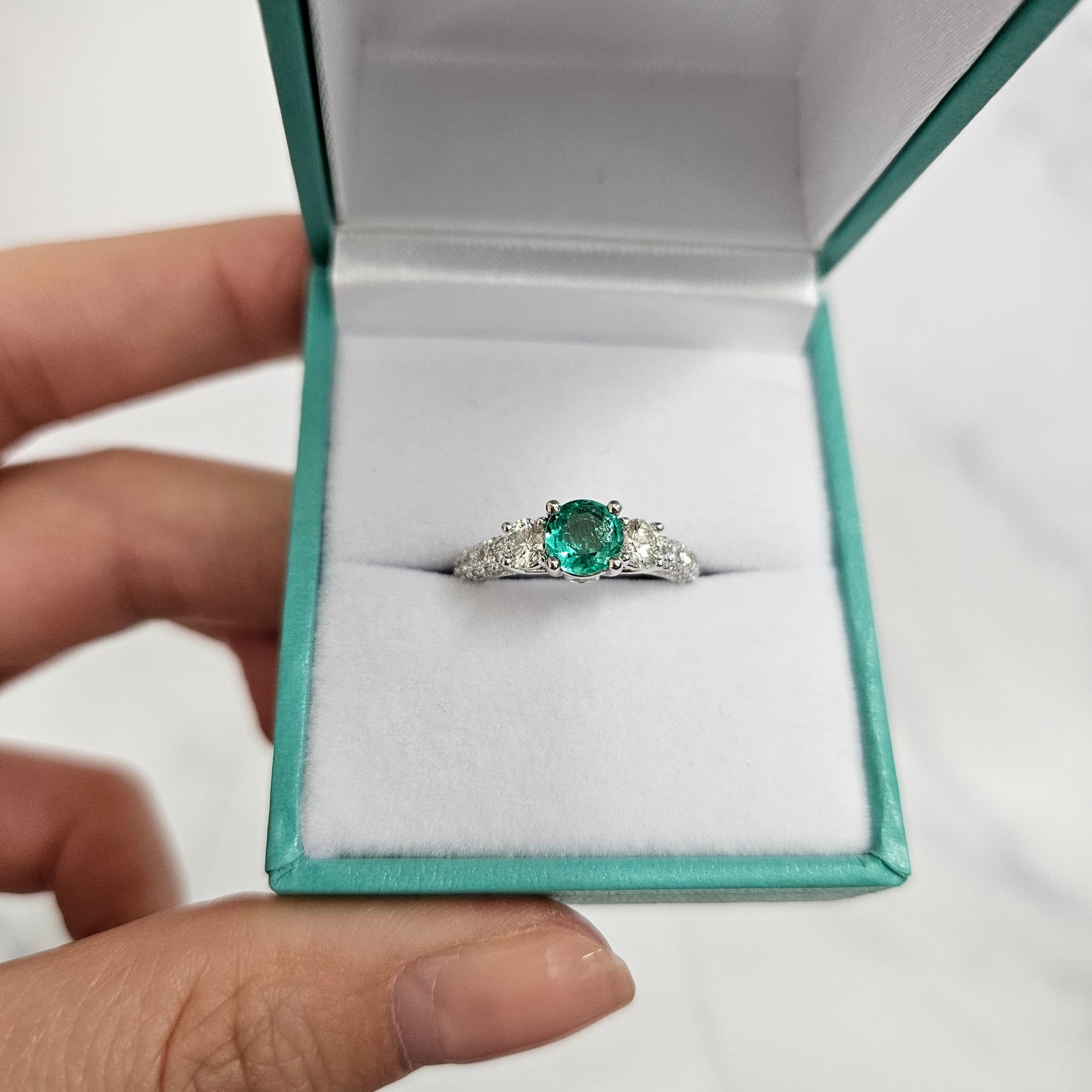 Diamond Emerald Engagement Ring/14k Solid Gold Diamond Emerald Ring/Danity Engagement Ring /Gift for her/Annivesary gift