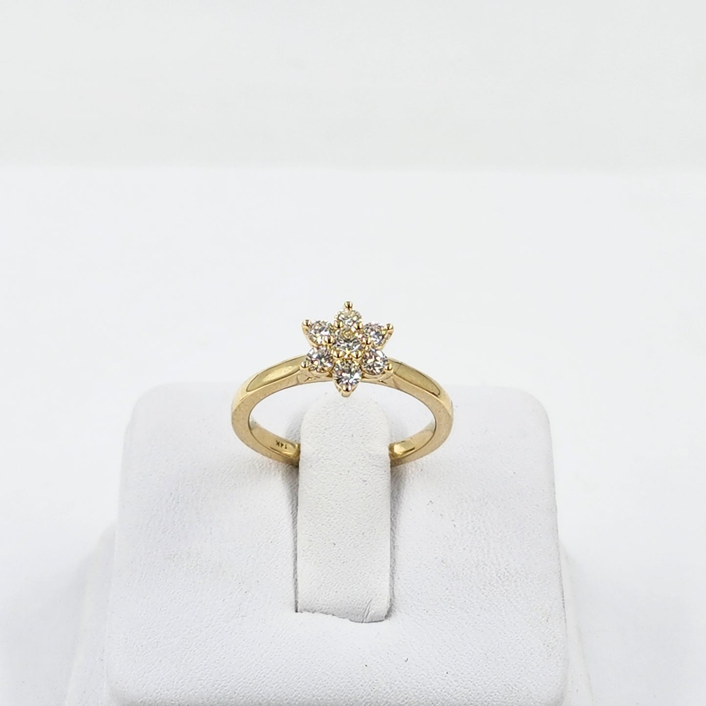 Flower engagement Diamond Ring / Natural Diamond Anniversary Ring/ flower ring/ Unique Engagement Ring / Anniversary Ring / Girt for her