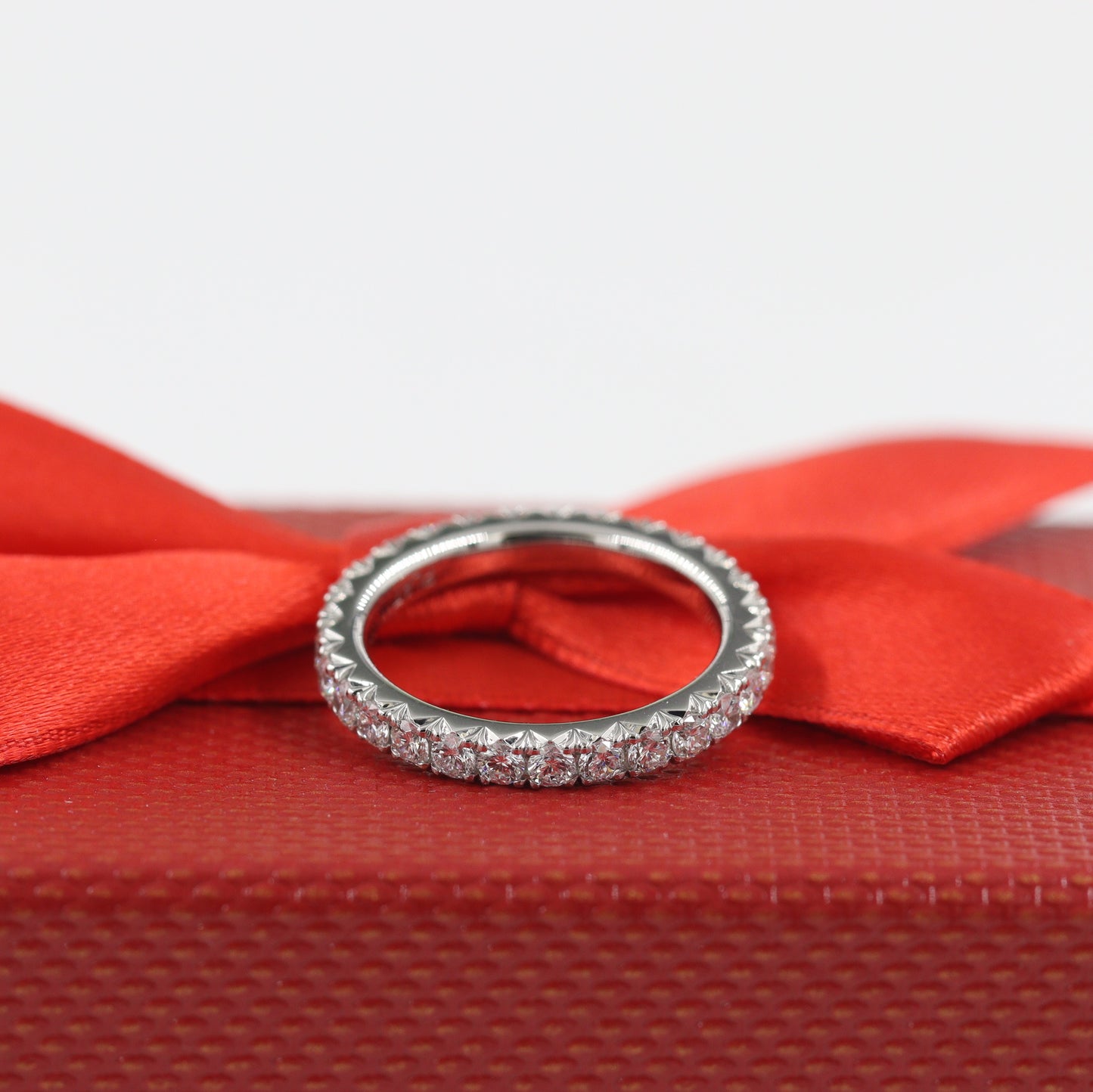 Full Eternity French Pave Diamond Wedding Width 2.5mm Band / 14K gold Stackable Full Eternity Lab Grown Diamond Ring / Anniversary Gift