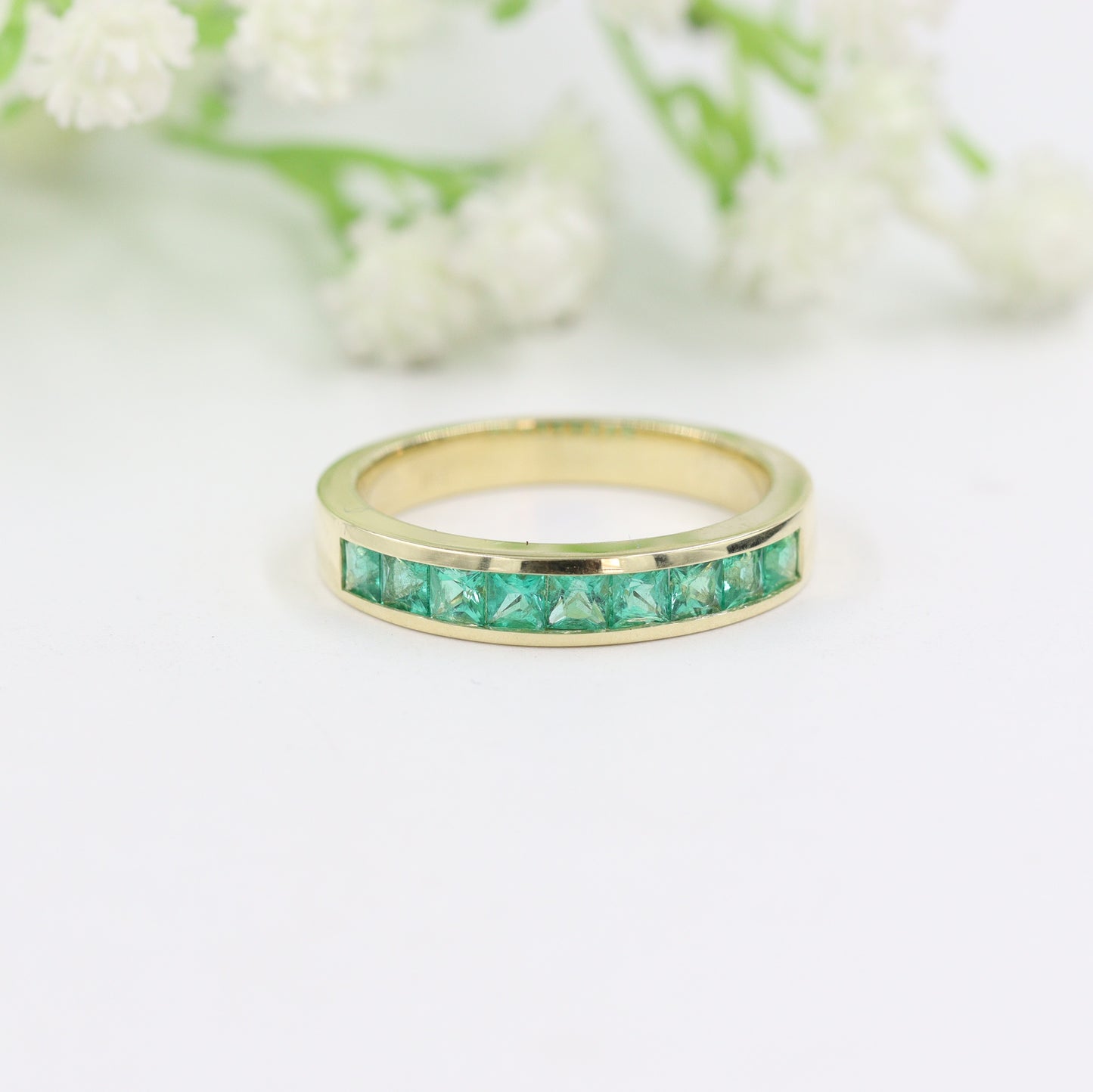 Half Eternity Natural Emerald Ring/Stackable Emerald Band/18K gold Green Emerald Half Eternity Ring/Gift for her/Anniversary ring