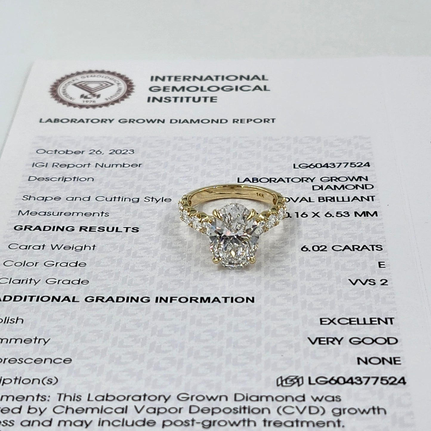 IGI Certified Lab Grown Diamond Engagement Ring: 14K Gold Oval Halo Band - Anniversary gift