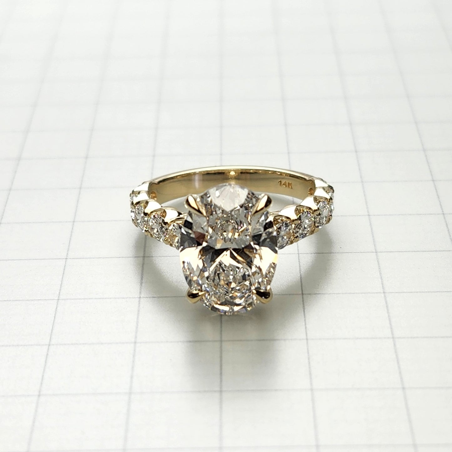 IGI Certified Lab Grown Diamond Engagement Ring: 14K Gold Oval Halo Band - Anniversary gift