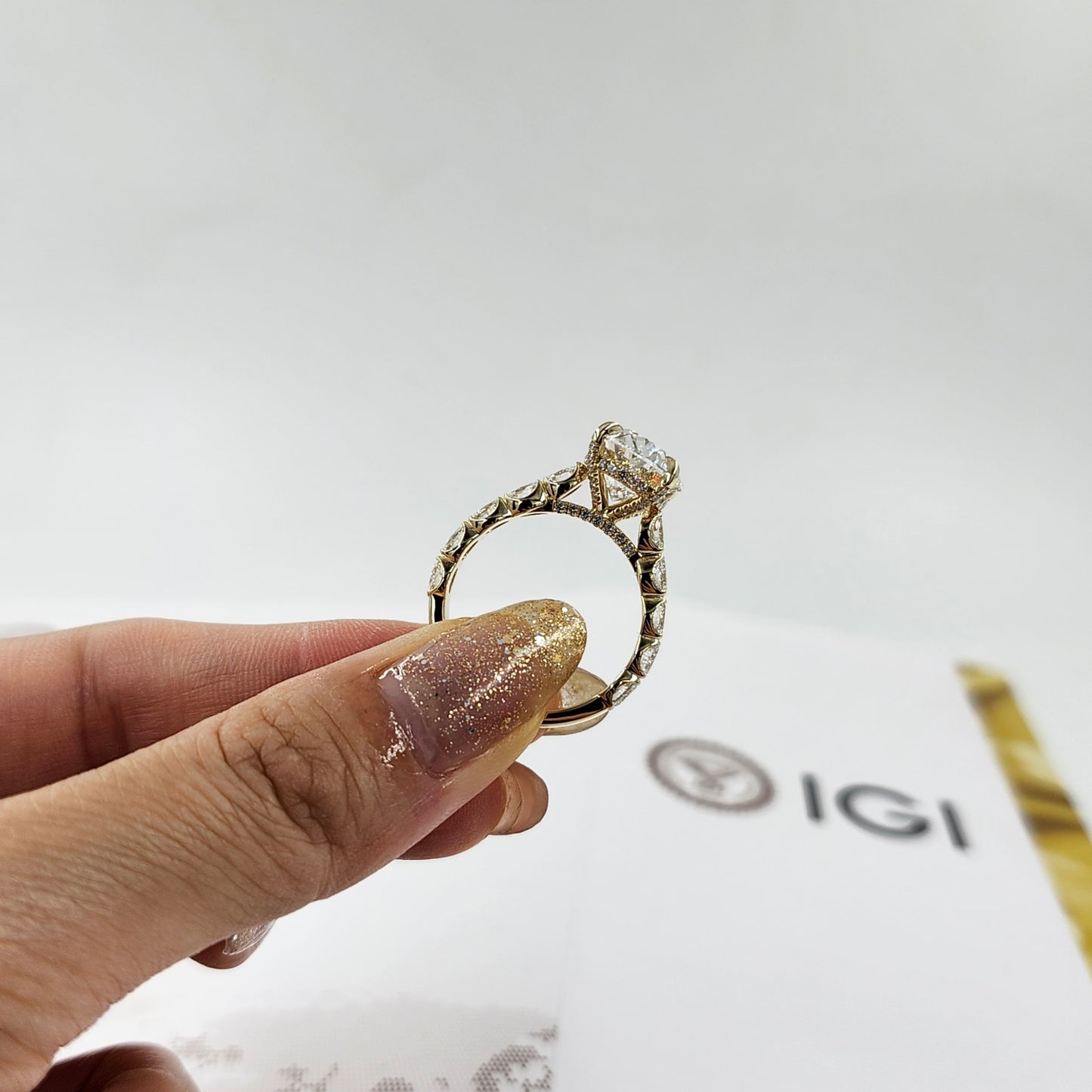 IGI Certified Lab Grown Diamond Engagement Ring: 14K Gold Oval Halo Band - Anniversary gift