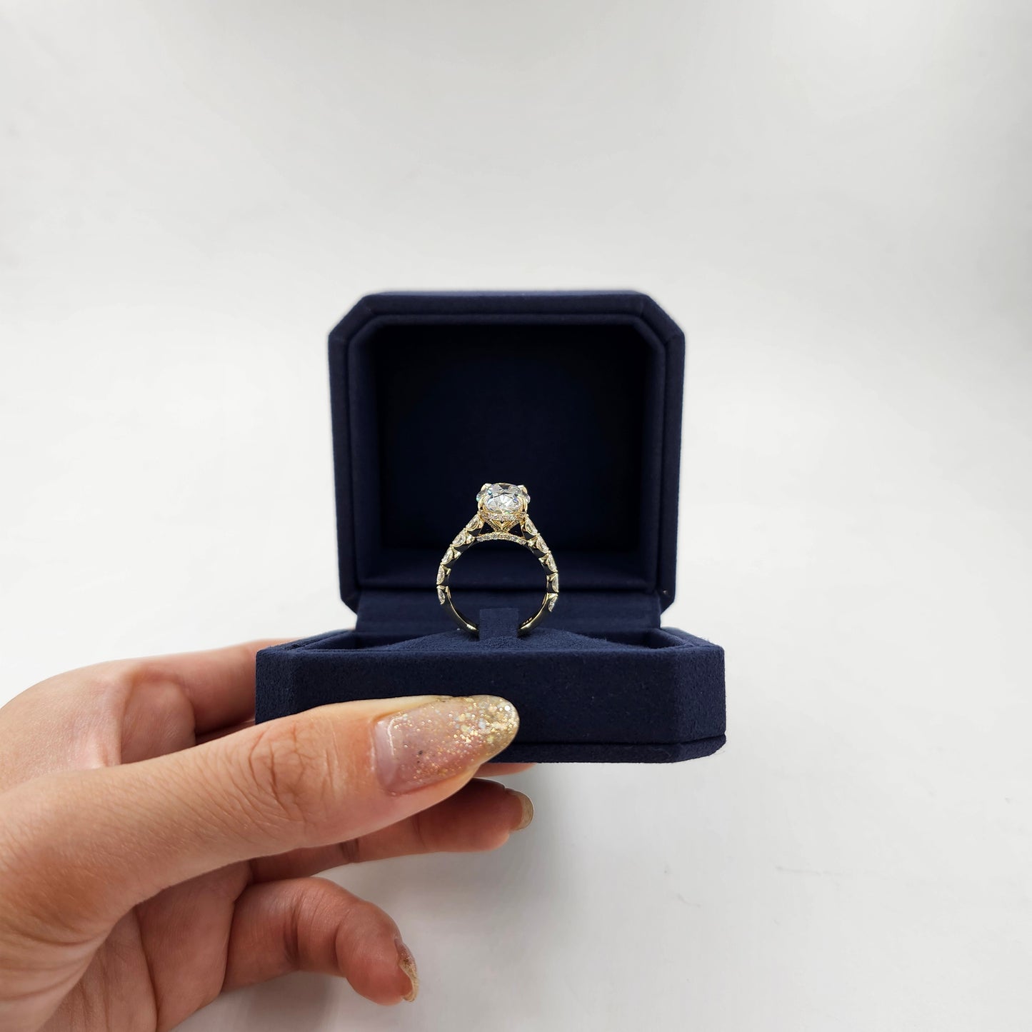 IGI Certified Lab Grown Diamond Engagement Ring: 14K Gold Oval Halo Band - Anniversary gift