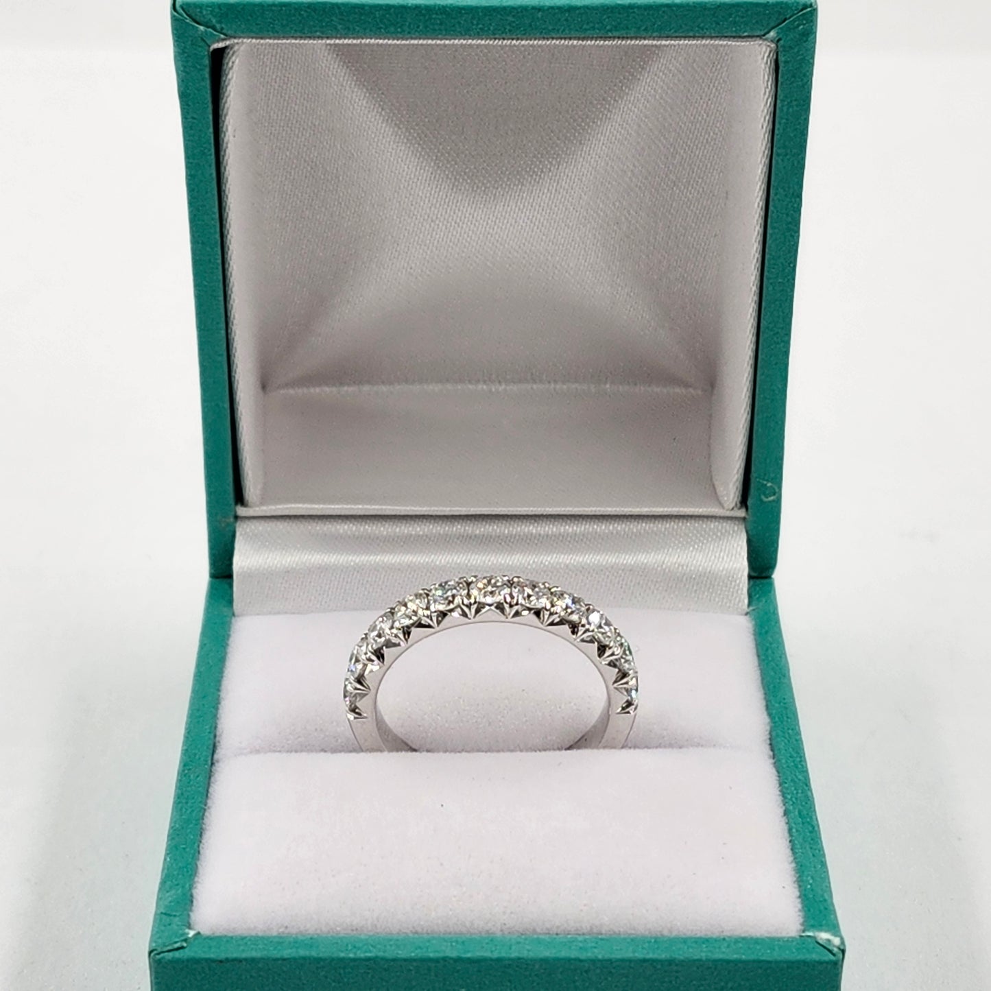 Lab Diamond French Pave 1.1ct Diamond Wedding Band/Width 3.2mm Diamond Band/ Stackable Half Eternity Diamond Ring/Anniversary Gift