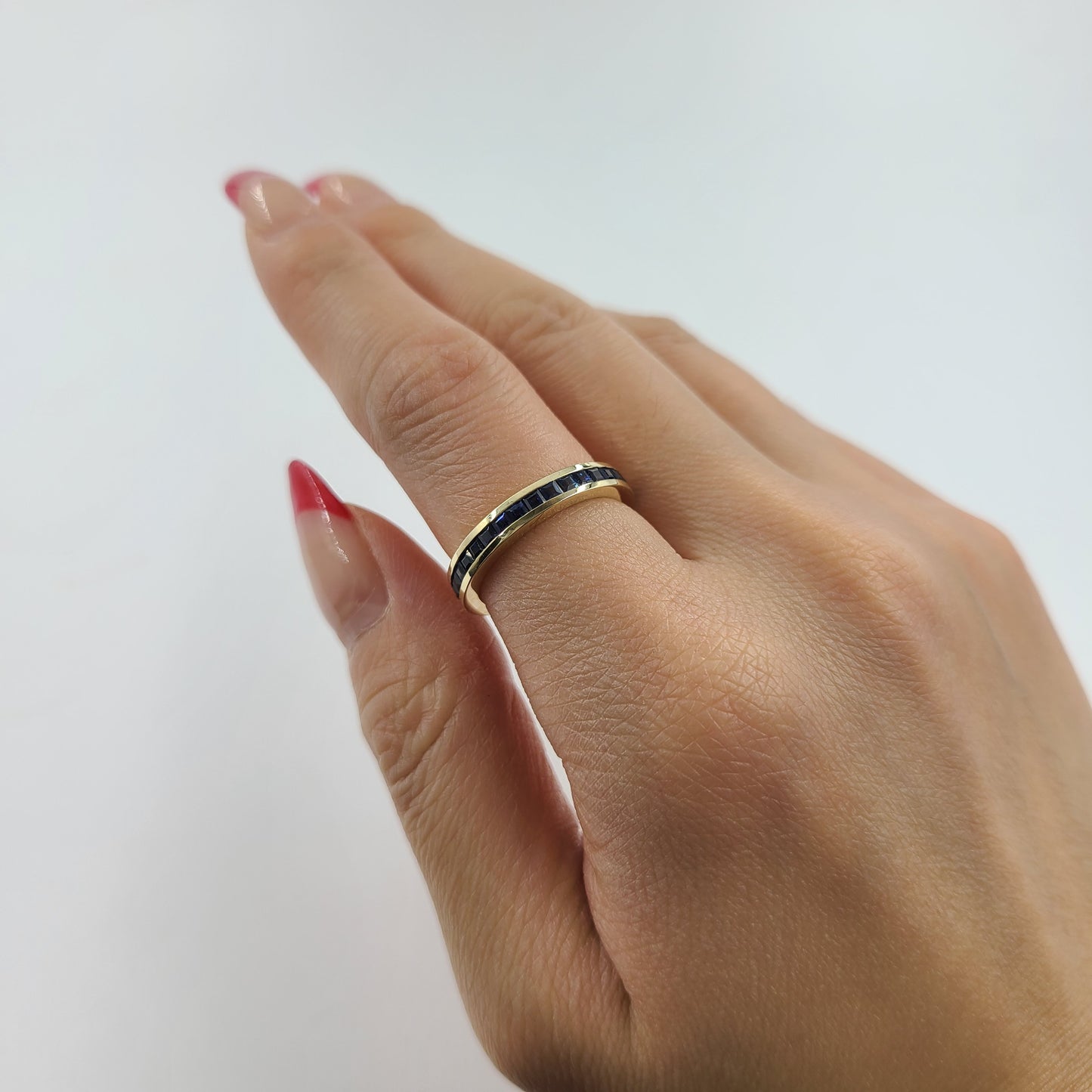 Natural blue sapphire Band/Princess Cut blue sapphire Anniversary Ring in 14k Gold / Full Eternity sapphire Ring /Stackable Band