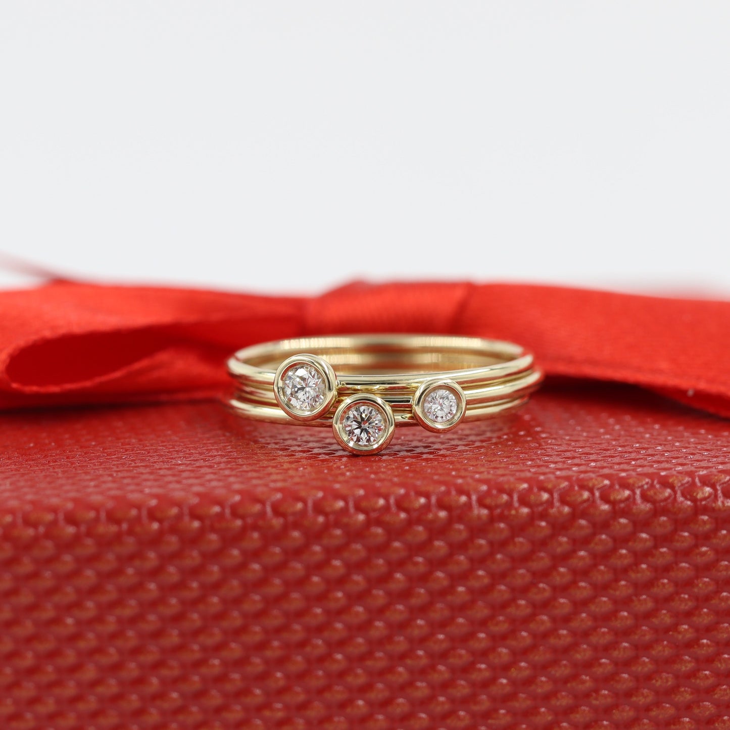Round .07ctDiamond Bezel Ring/Simple Stack Ring/Stack Diamond Ring Natural Single Diamond Ring/Round Bezel Dainty Ring/Gift for her