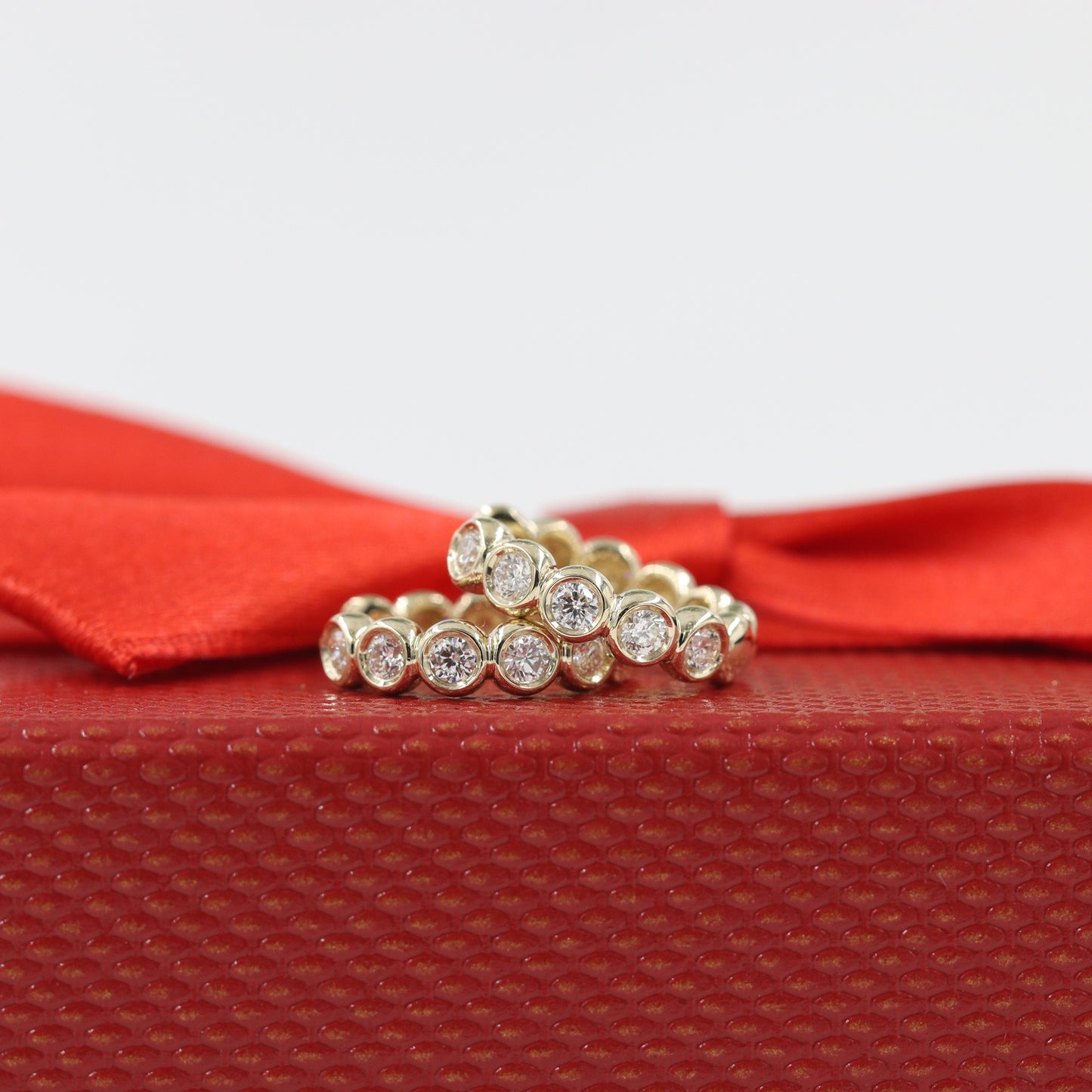 Round Diamond Bezel Hoop Earring/Natural Diamond Huggies Bezel Hoop Earring/14K gold ,18K gold Hoop Diamond Earring/Anniversary gift