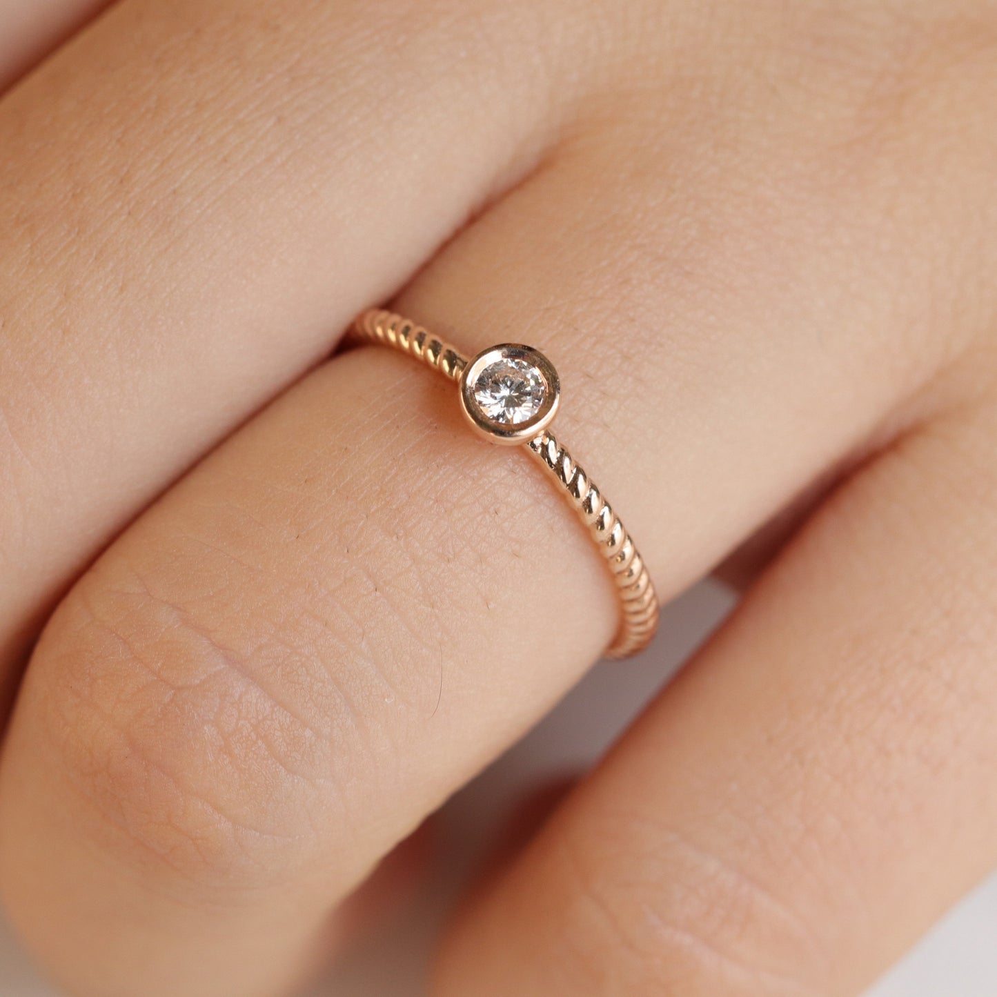 Single .07ct Diamond Wedding Ring/14K Gold Natural Diamond Ring/Simple Engagement Ring / Stackable Round Bezel Band/Twist Dainty Ring/Gift for her