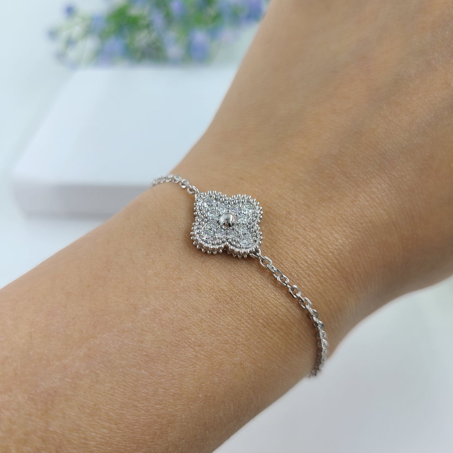 Diamond Clover Bracelet /Diamond Clover Charm Bracelet/ Solid 14k and 18K Gold/ Diamond Cluster Bracelet/ Anniversary Bracelet