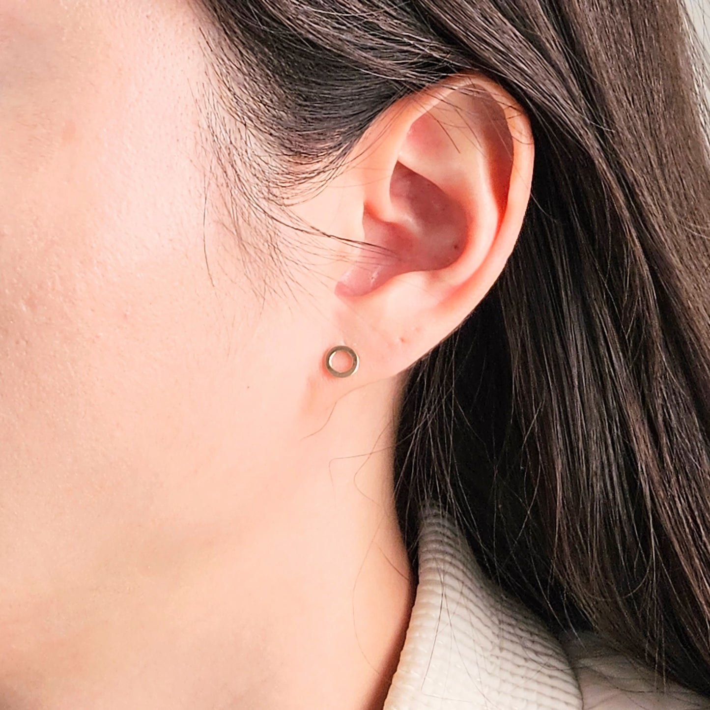 Gold Open Circle Earrings/14K,18K gold Stud Single or Pair Earring/ Gifts for her/ Anniversary gift