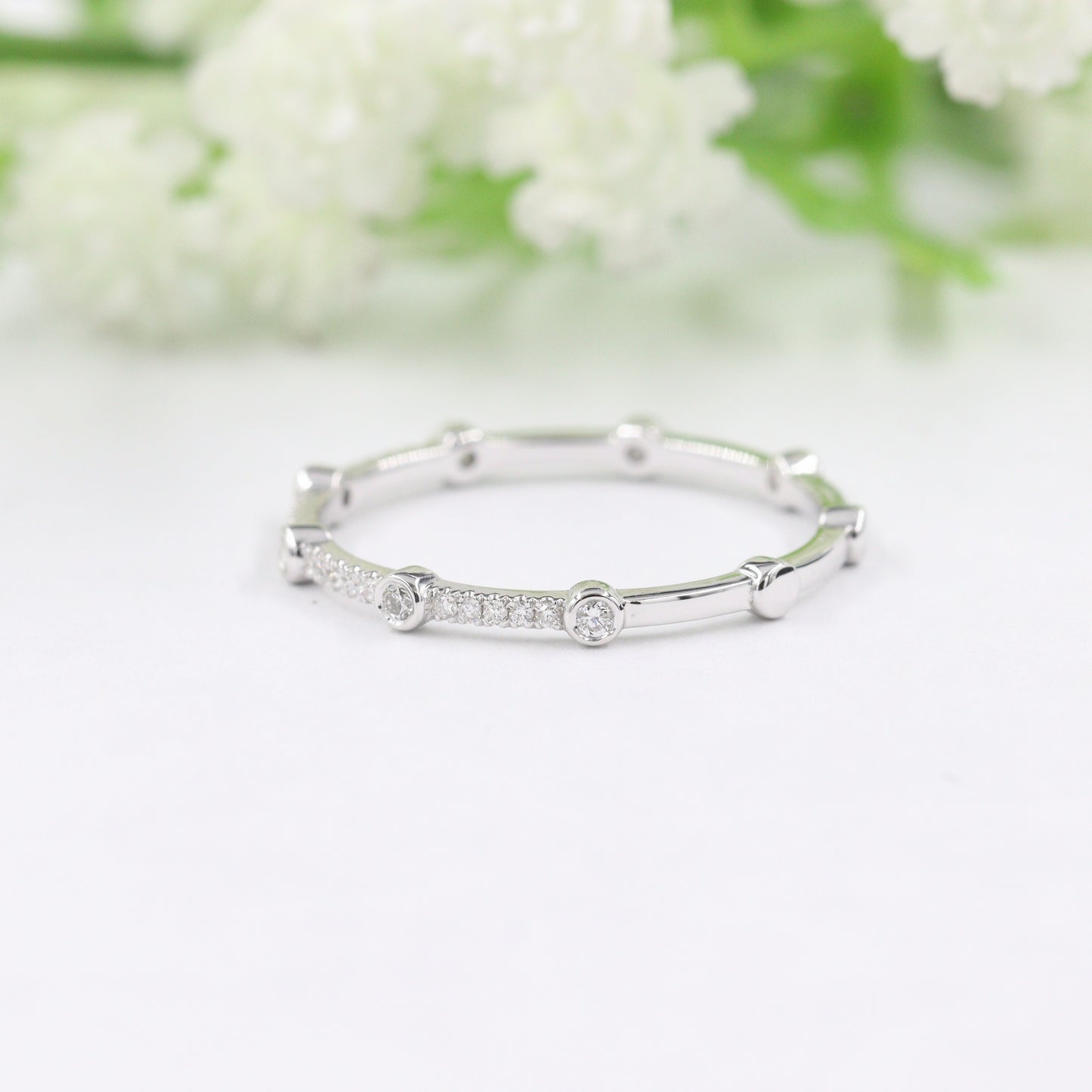 Diamond Ring/Minimalist Ring/Anniversary Diamond Ring/Stackable Diamond Band/Unique Gold Diamond Ring Gift for her/Anniversary Gift