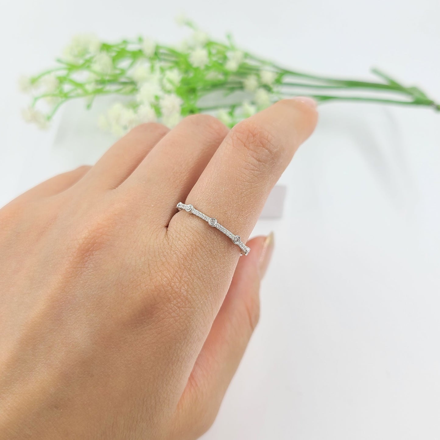 Diamond Ring/Minimalist Ring/Anniversary Diamond Ring/Stackable Diamond Band/Unique Gold Diamond Ring Gift for her/Anniversary Gift