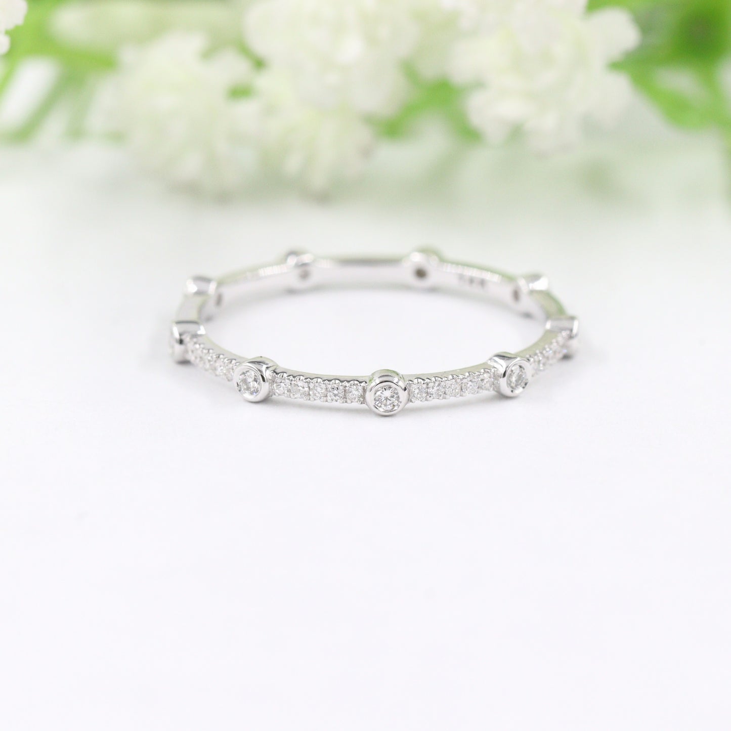 Diamond Ring/Minimalist Ring/Anniversary Diamond Ring/Stackable Diamond Band/Unique Gold Diamond Ring Gift for her/Anniversary Gift