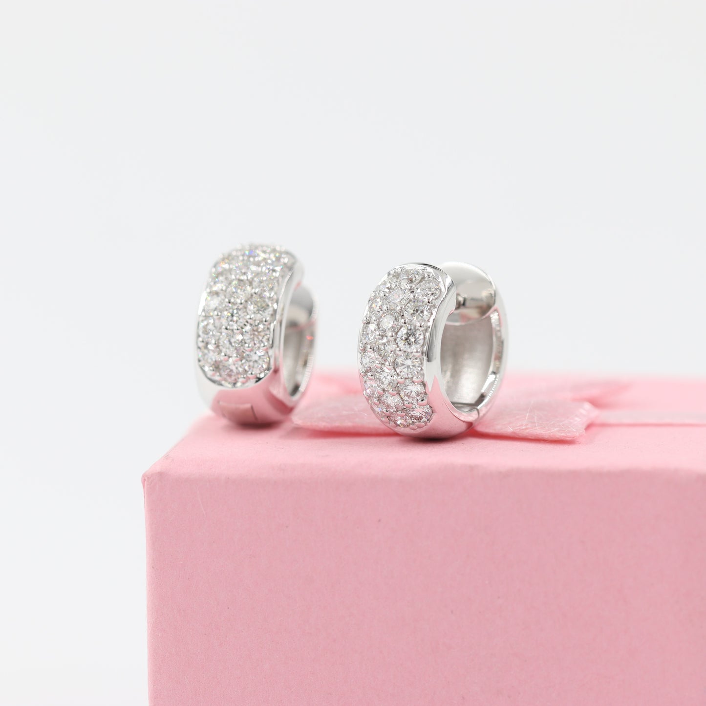 Diameter 13mm Natural Diamond Huggies/ 14k Gold Diamond Huggie Hoops/ 6.5mmWidth Hoop Earrings/ Anniversary gift/Anniversary Gift