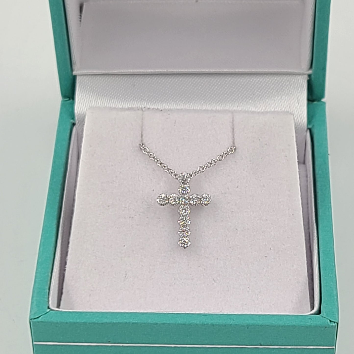 Round Natural Diamond Necklace/Dainty Simple small Cross Necklace/Adjustable Length/14K Gold 0.1ct Diamond Cross Necklace/Anniversary Gift