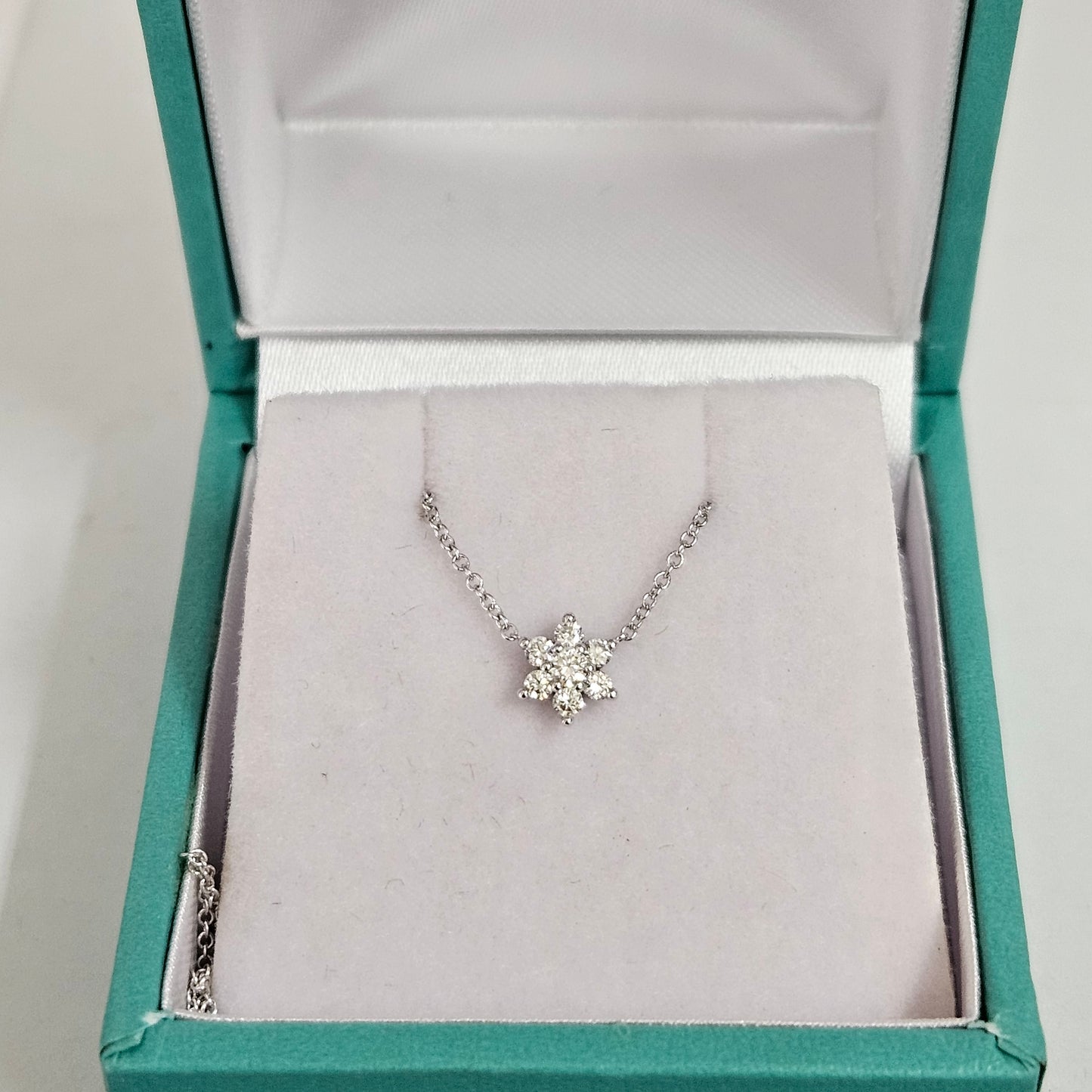 Diamond Necklace/Flower Natural Diamond Pendant /14K Solid Gold Natural Diamond Snowflake Necklace/Anniversary Gift