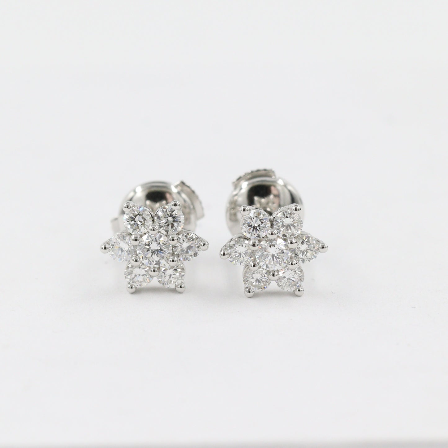 1ct Round Diamond Flower Stud Earring/ 14K gold Flower Stud Earring/ Anniversary gift/ Gift for her/ Flower Stud Earring