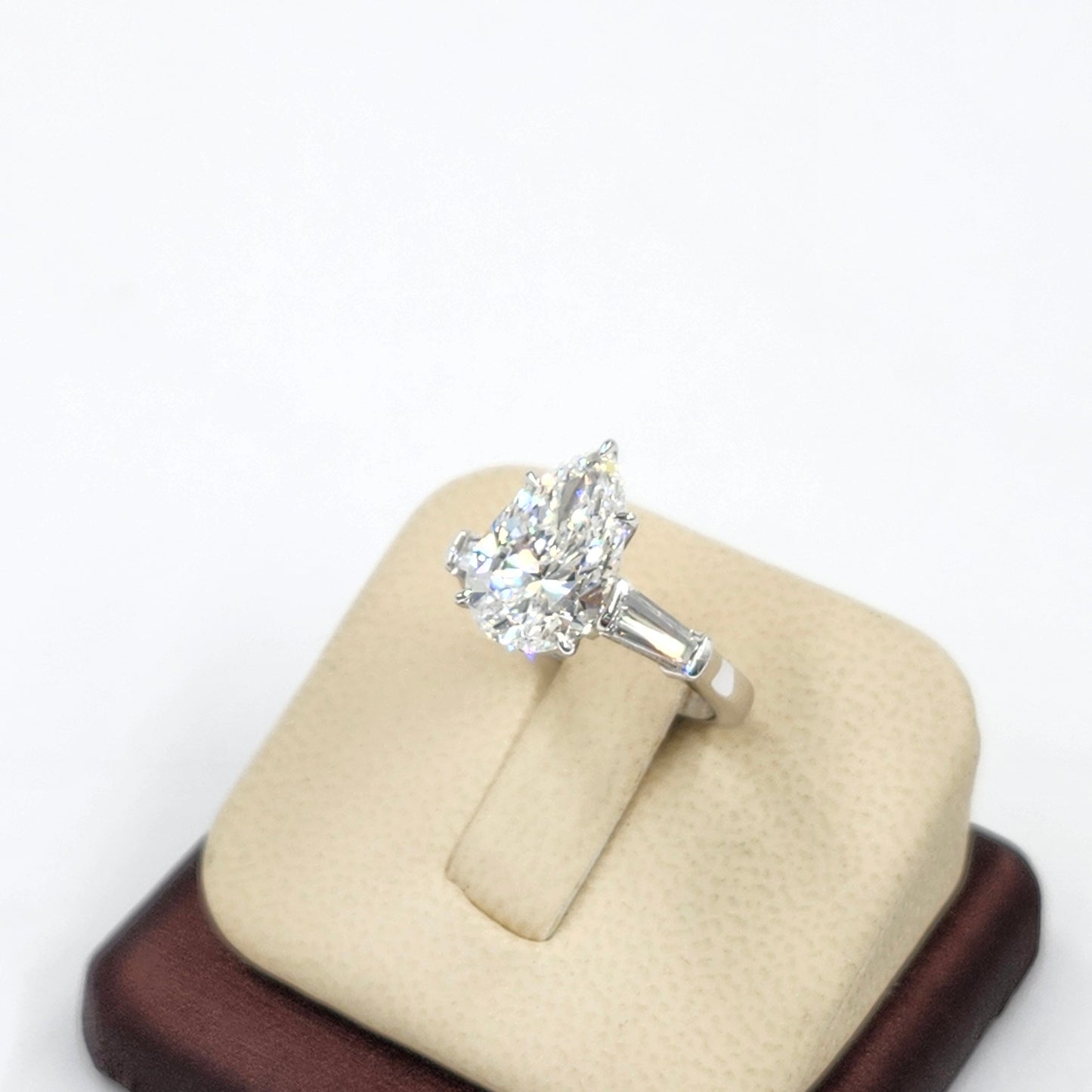 5.3ct Pear Lab Grown Diamond Engagement Ring: 14k,18K Gold Platinum , IGI Certified Engagement Ring