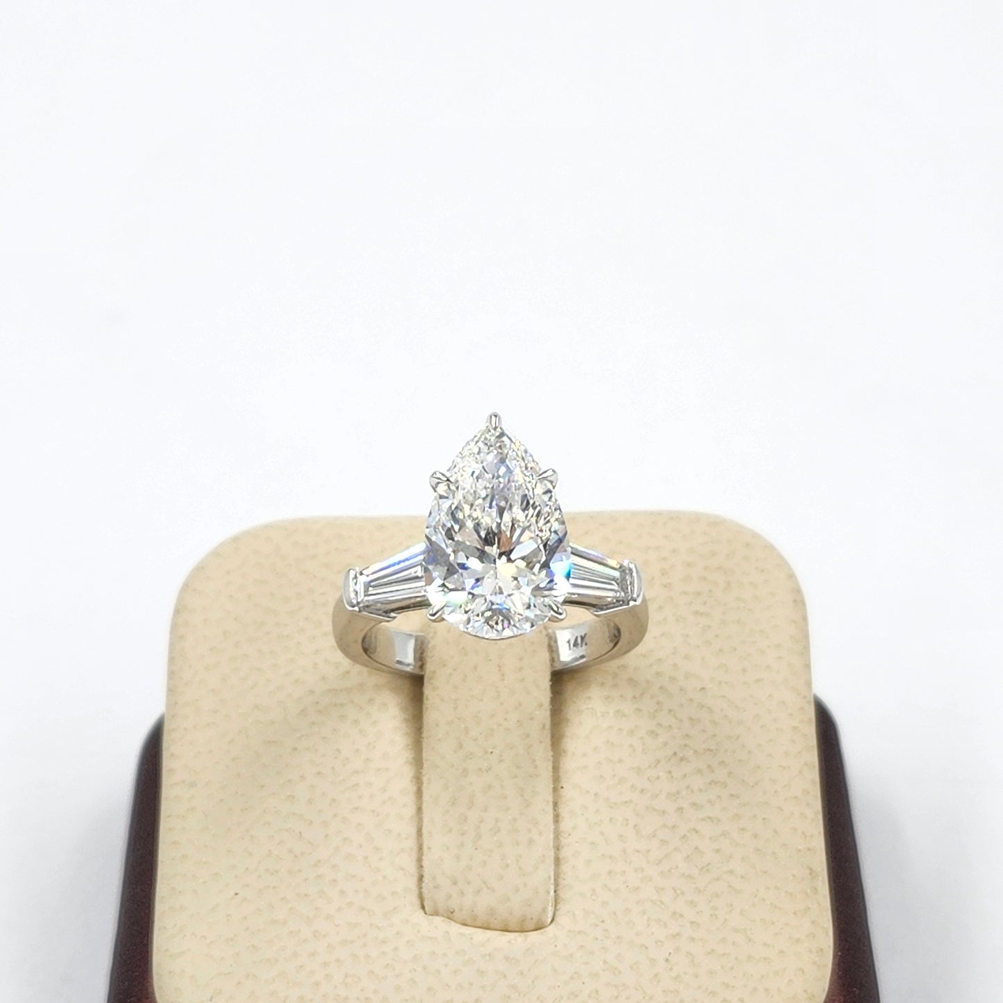5.3ct Pear Lab Grown Diamond Engagement Ring: 14k,18K Gold Platinum , IGI Certified Engagement Ring