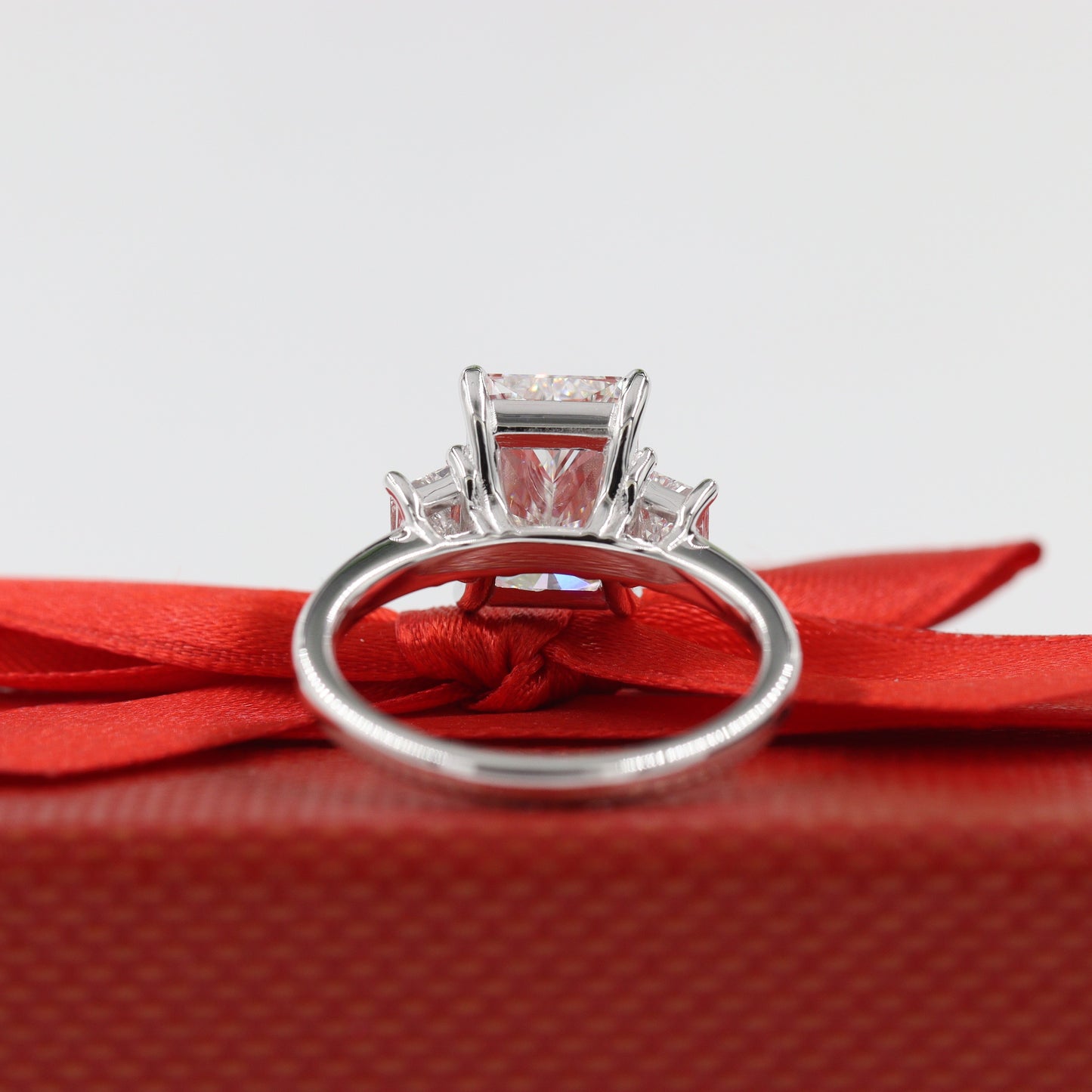 6CT Radiant Cut Engagement Ring/3 Stones Diamond Ring/ IGI Certified Lab Grown Diamond Engagement Ring/Radiant Cut Lab Grown Stackable Ring