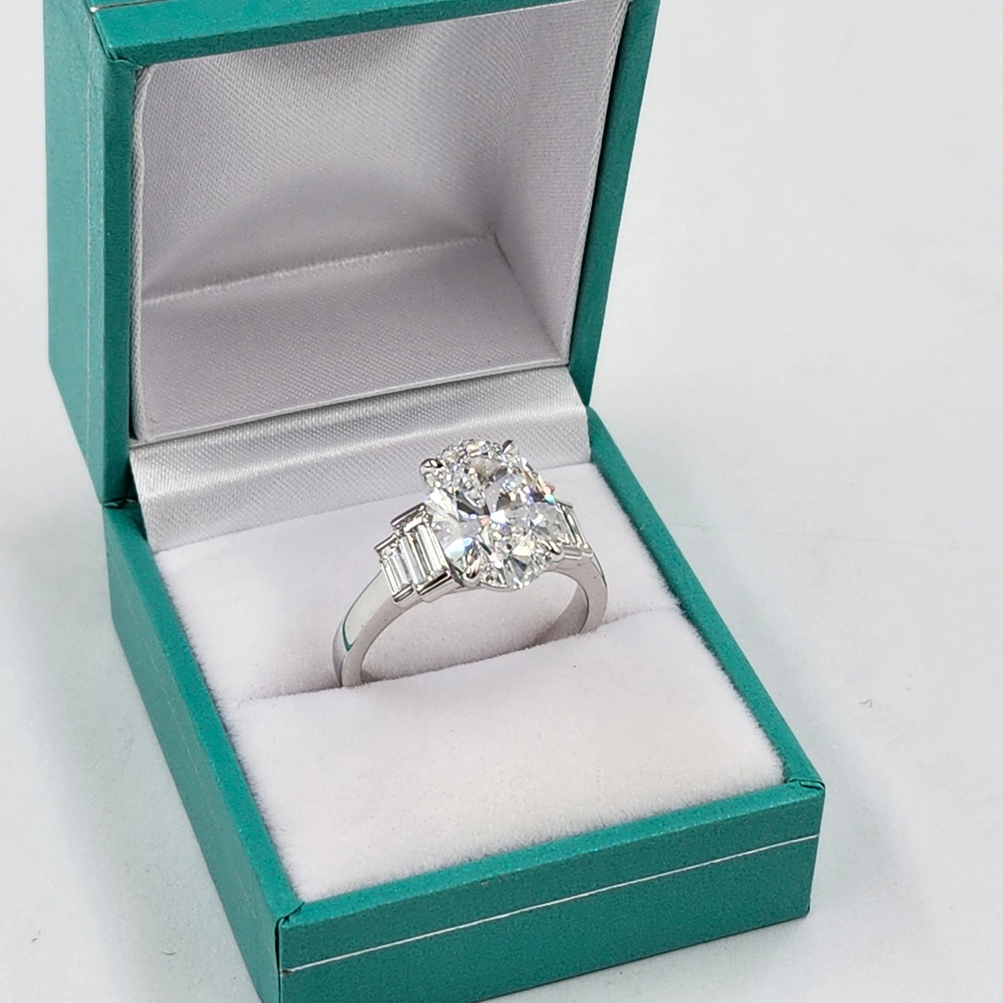 5ct Oval Lab Diamond Engagement Ring - 14K ,18K Gold, Platinum, Lab Grown Oval Diamond, Baguette Diamond Engagement Ring - Anniversary gifts