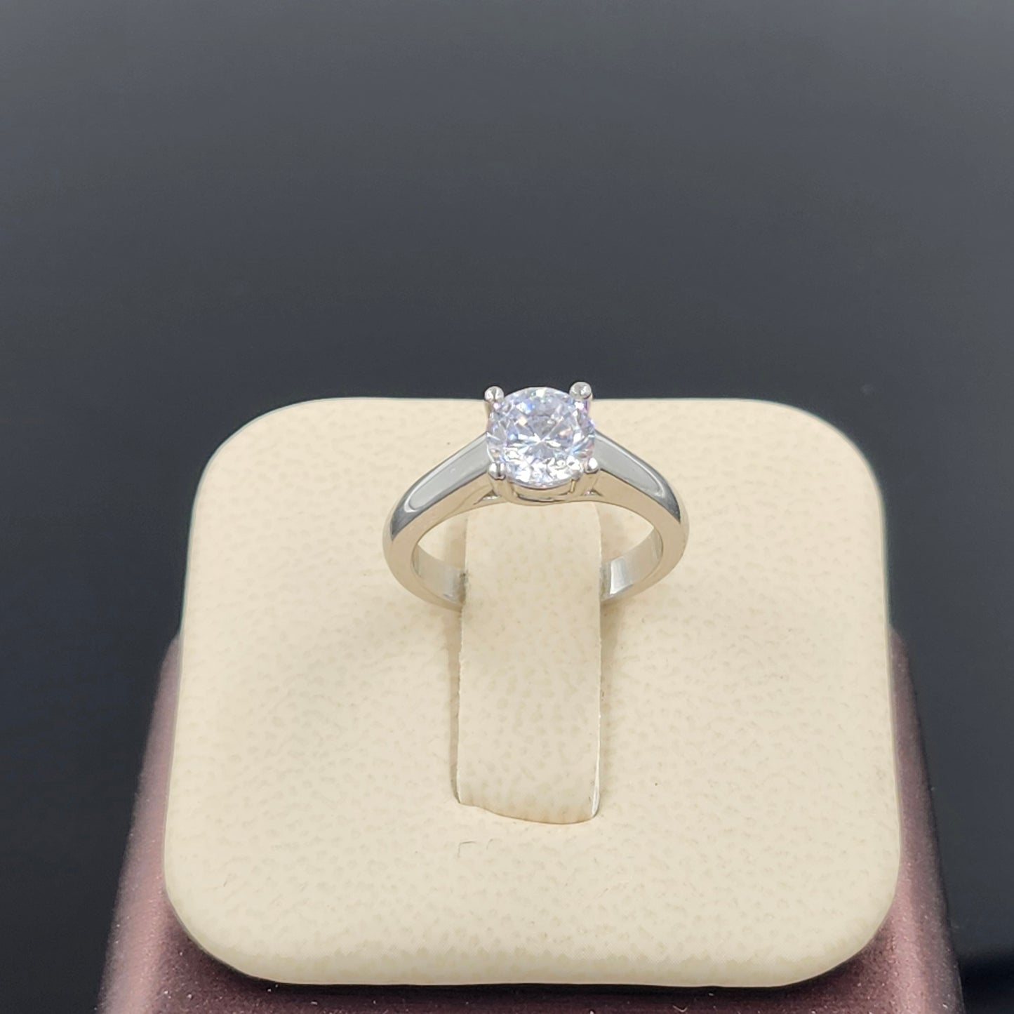 IGI Certified Round Lab-Grown Diamond Solitaire Platinum Engagement Ring - Anniversary gift