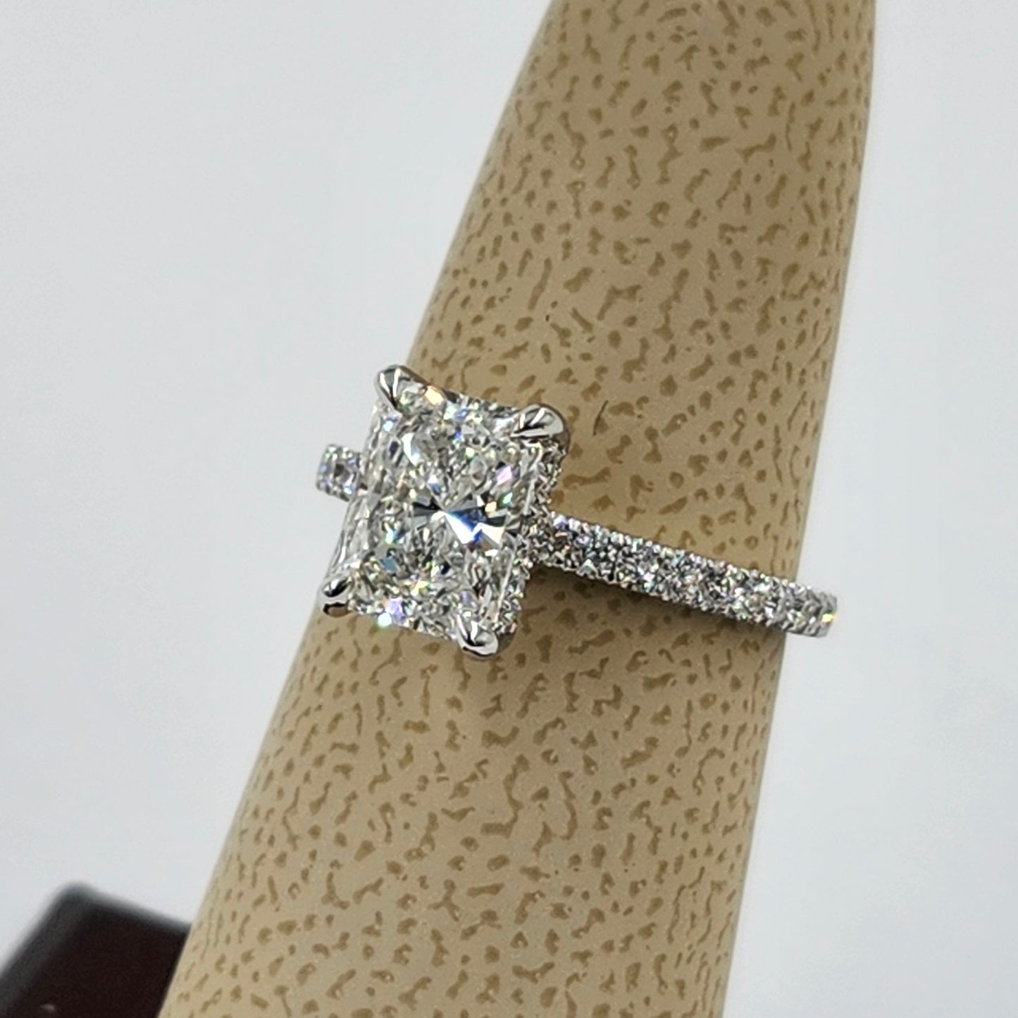 GIA Certificate Radiant Cut Natural diamond Engagement Ring/Platinum,18K gold Radiant Cut Diamond Ring /Stackable diamond Ring/Anniversary gift