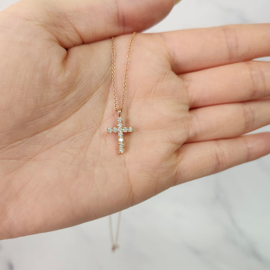 Round Diamond 0.3ct small Pendant/ Dainty Simple Cross Necklace / Adjustable Length /14K Gold Cross Necklace / Gift for Her
