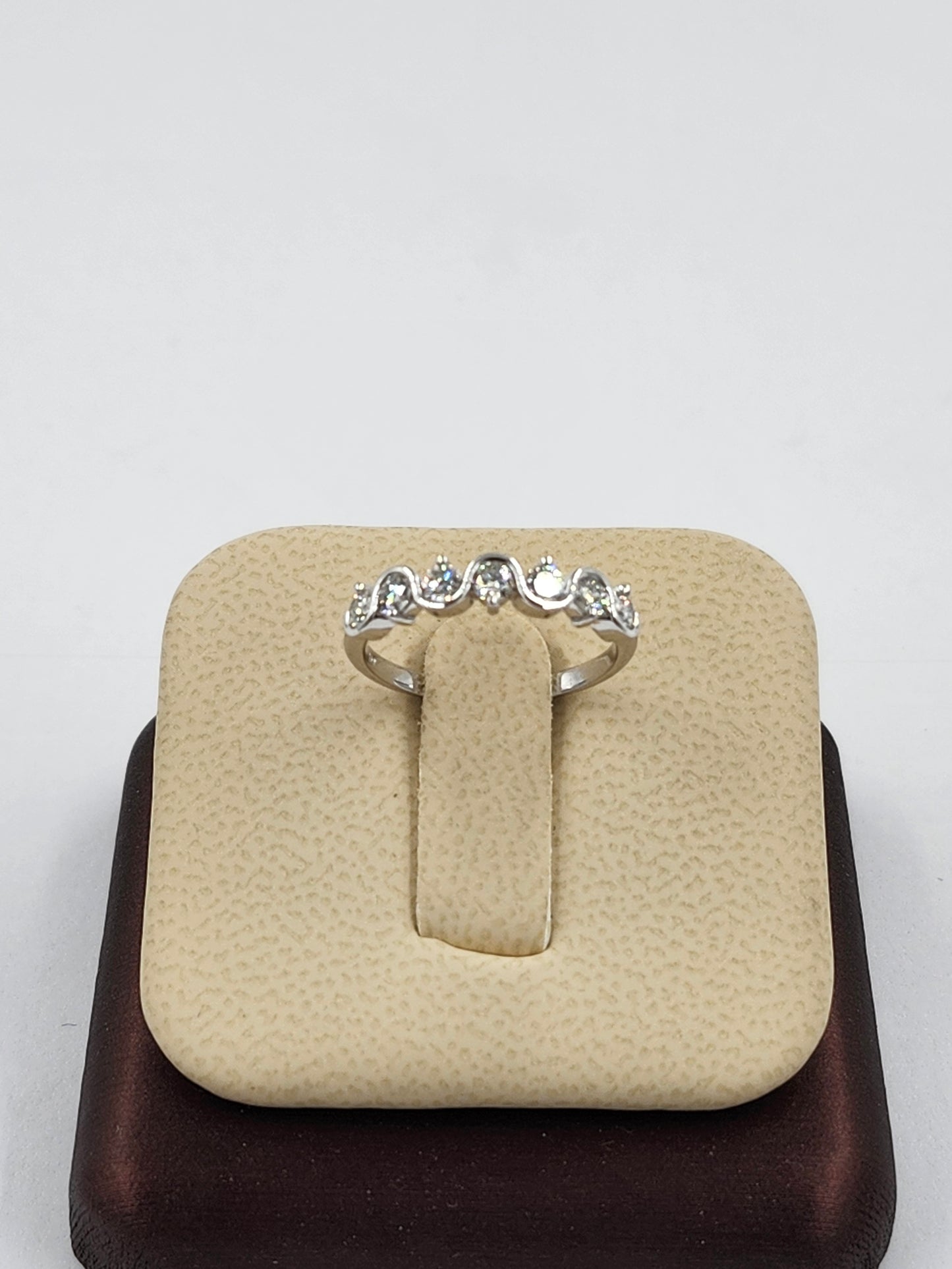 Natural Diamond Ring/Stackable Diamond Ring/Platinum,14K,18K gold Round Diamond wedding Band/Anniversary Gift