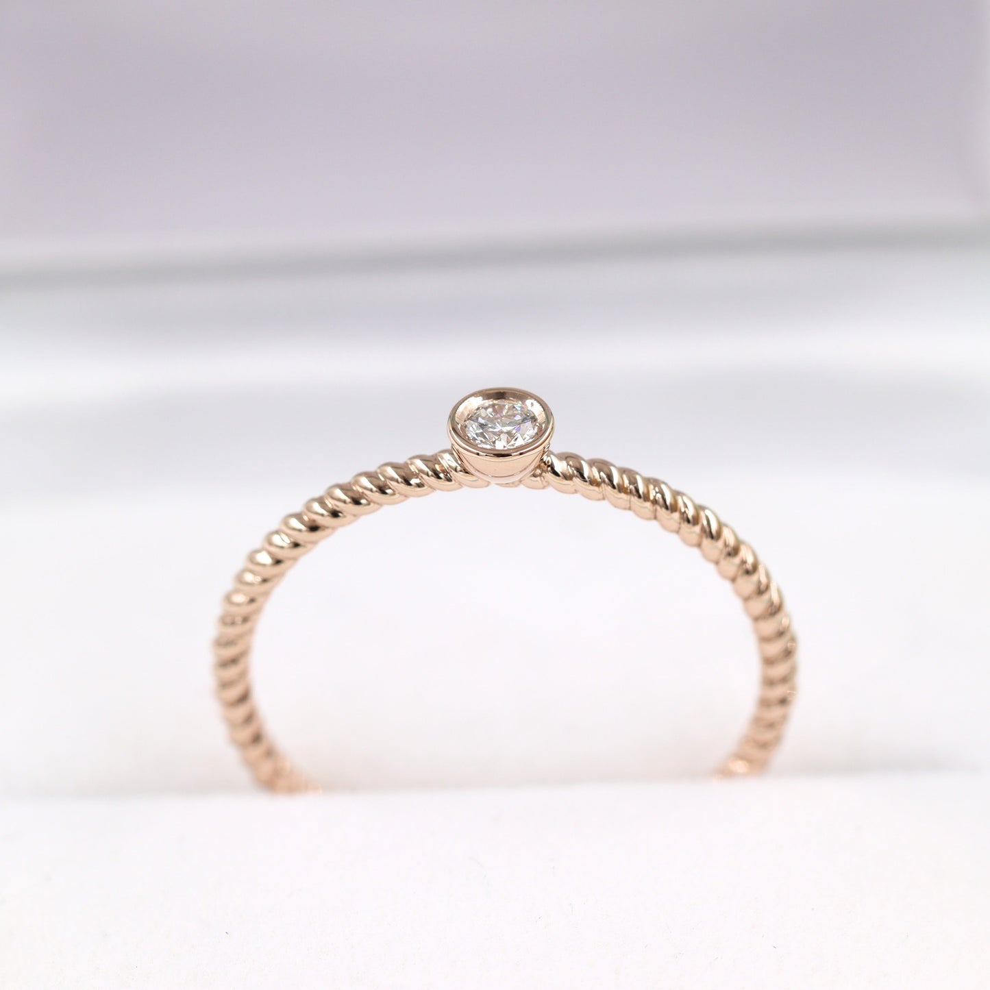 Single .05ct Diamond Wedding Ring/14K Gold Natural Diamond Ring/Simple Engagement Ring / Stackable Round Bezel Band/Twist Dainty Ring/Gift for her
