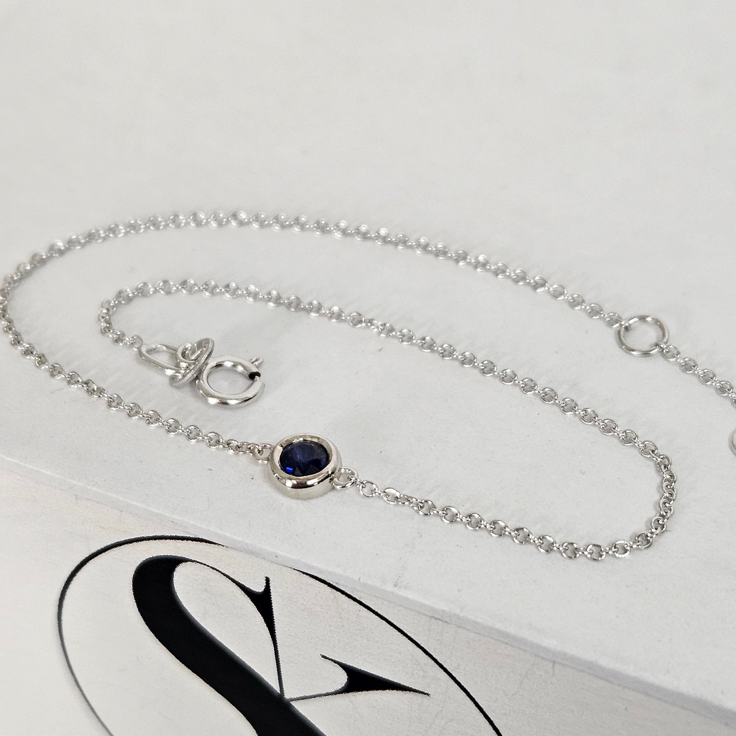 blue Sapphire Bezel Set Solitaire Bracelet/14K Gold blue Sapphire Bezel Set Bracelet/Dainty Gold Gemstone Bracelet/Anniversary gift