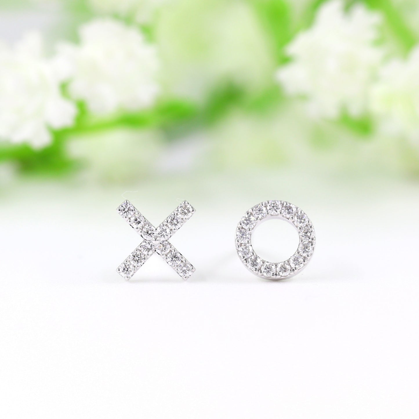 Natural Diamond O & X Earrings/Stud Circle  Earrings/14k gold Dainty Earrings/Minimalist Diamond Earrings/Diamond Earrings/Anniversary gift