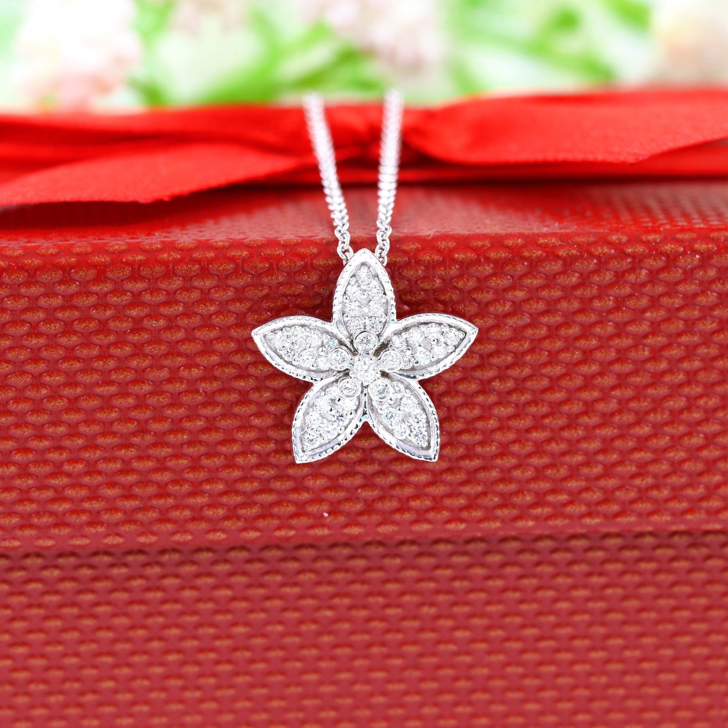 Flower Petal Diamond Charm Necklace / Round Diamond Flower Pendant / 14K Solid Gold Natural Diamond Pendant / Anniversary Gift